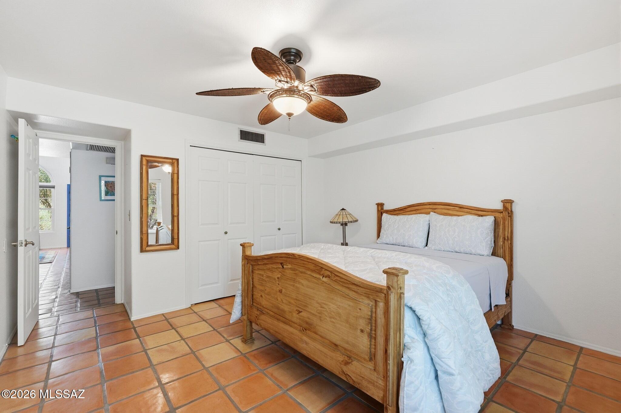 5310 N Paseo De La Terraza