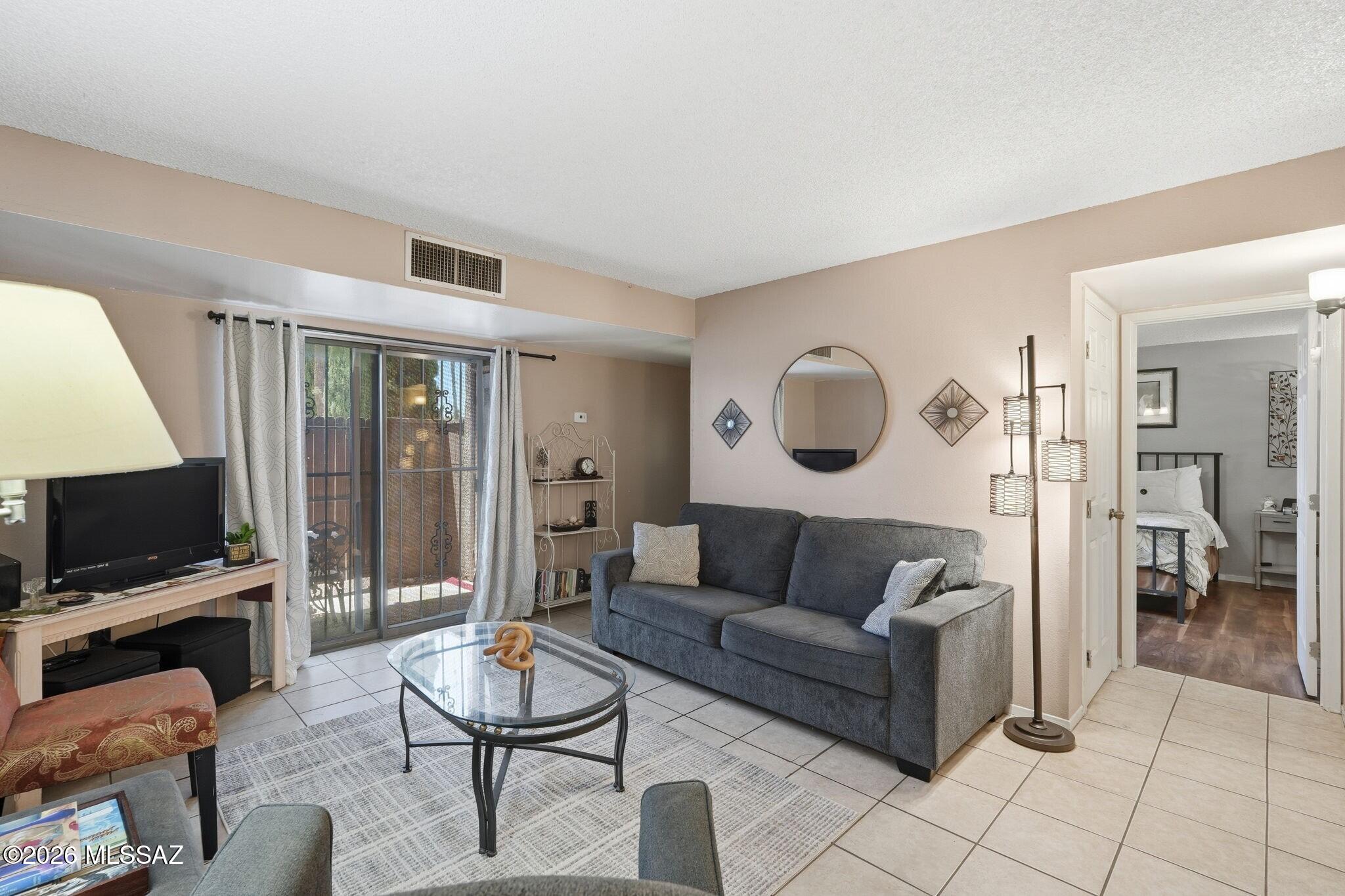 6615 E Golf Links Road Apt 1