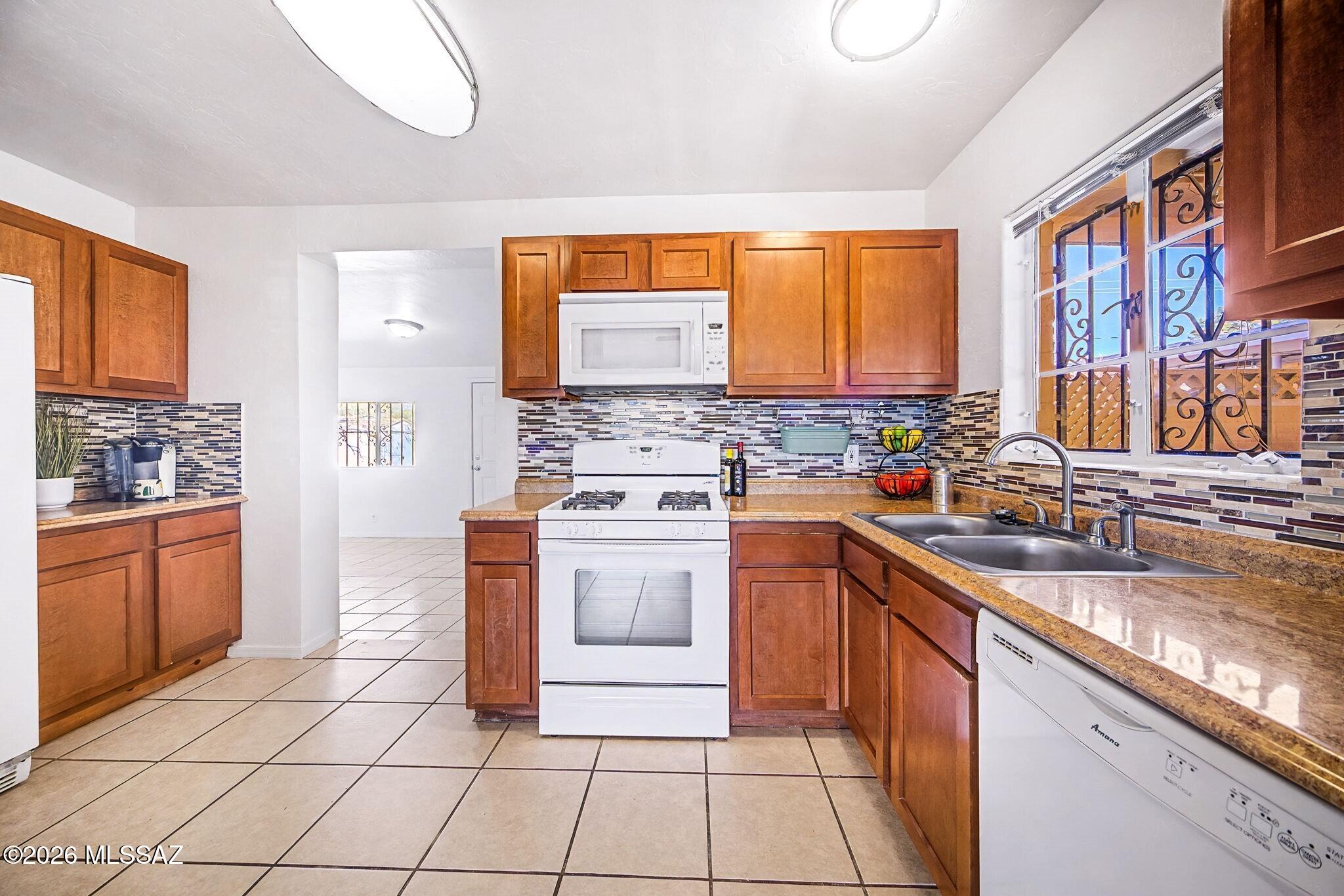 2531 E 19Th Street