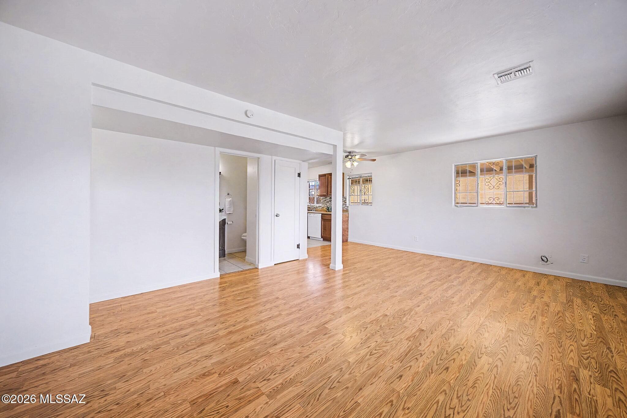 2531 E 19Th Street