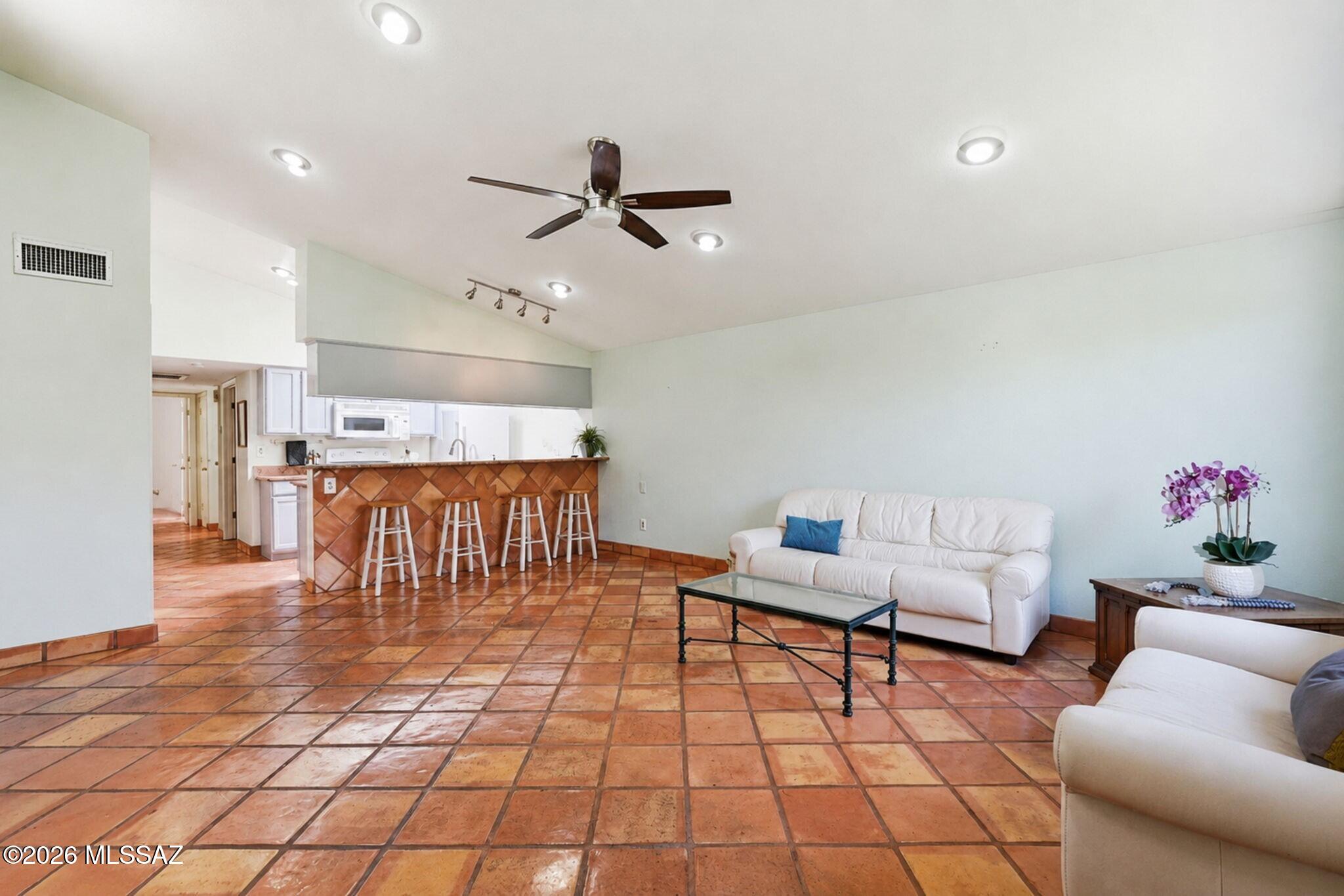 967 W Lyman Lane