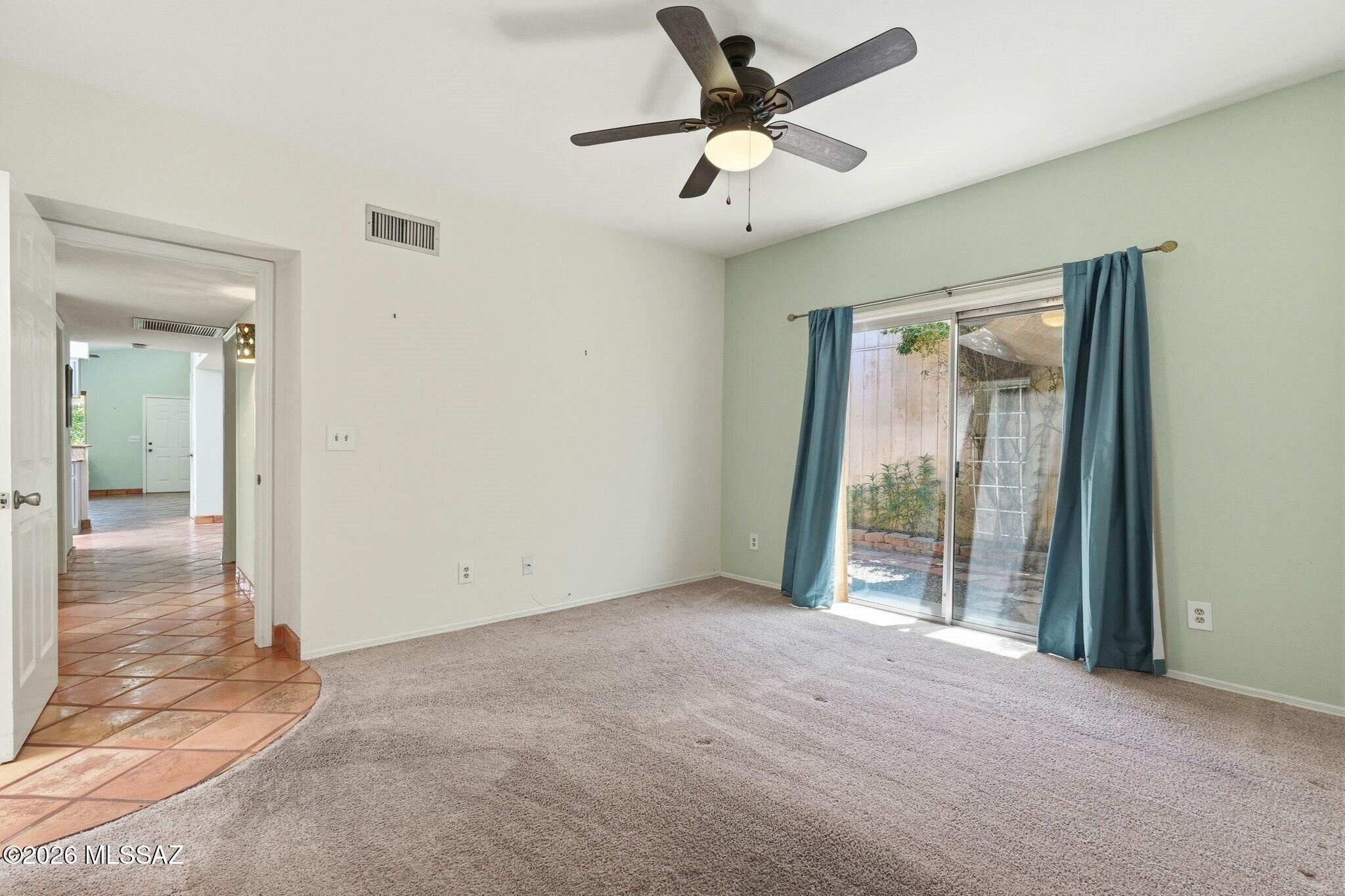 967 W Lyman Lane