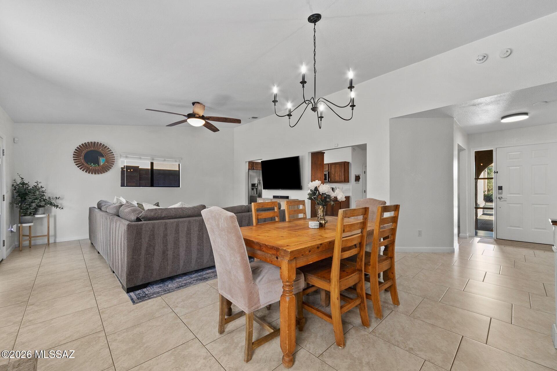 10209 E Foxmoor Drive