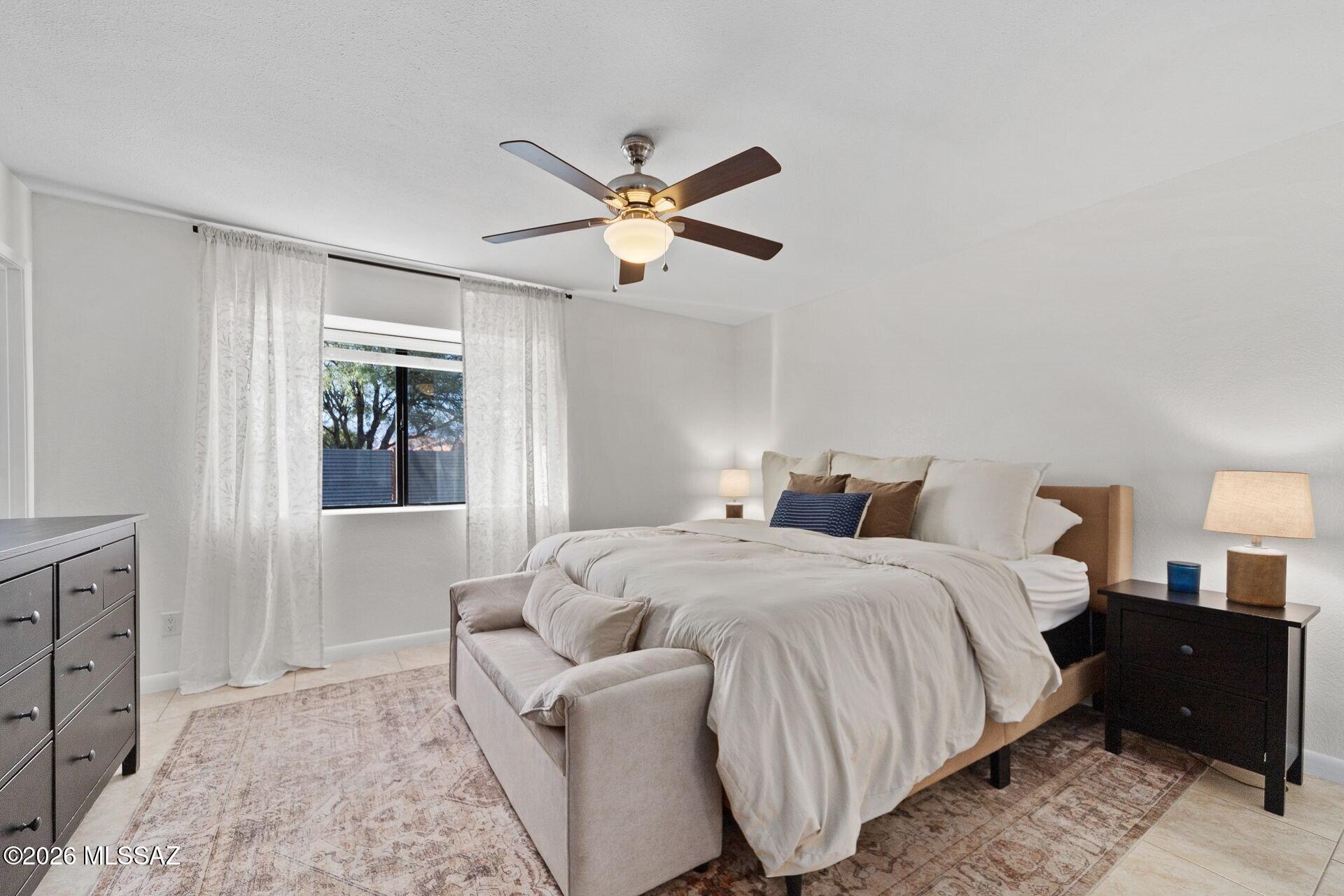 10209 E Foxmoor Drive