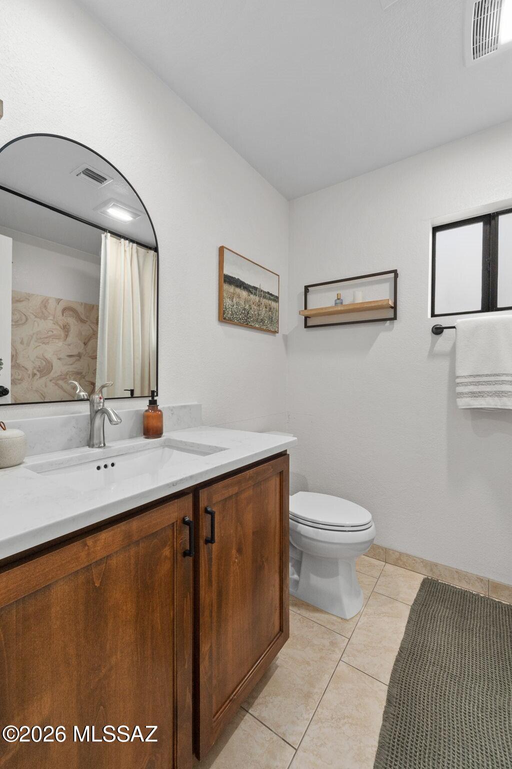 10209 E Foxmoor Drive