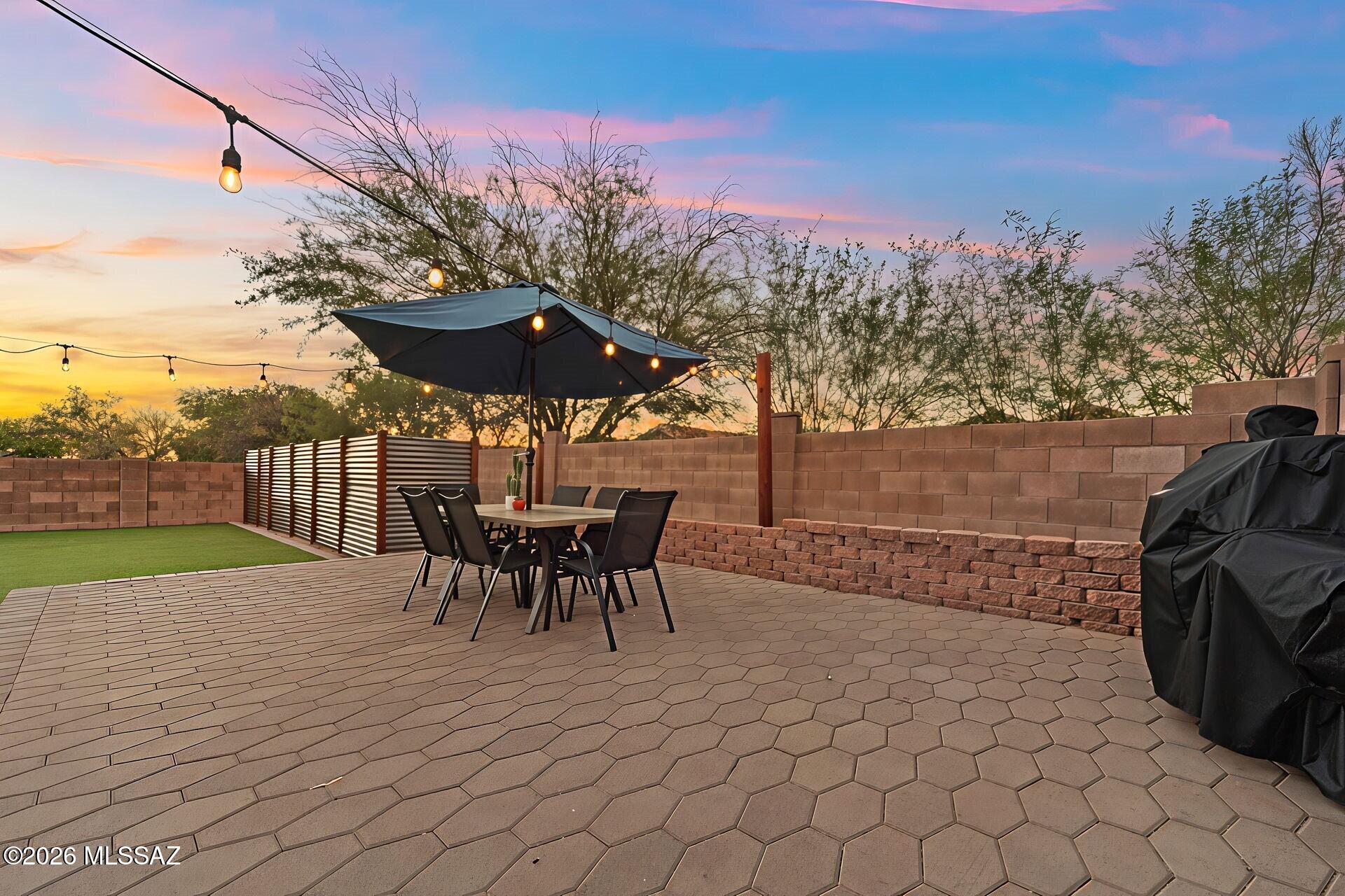 10209 E Foxmoor Drive