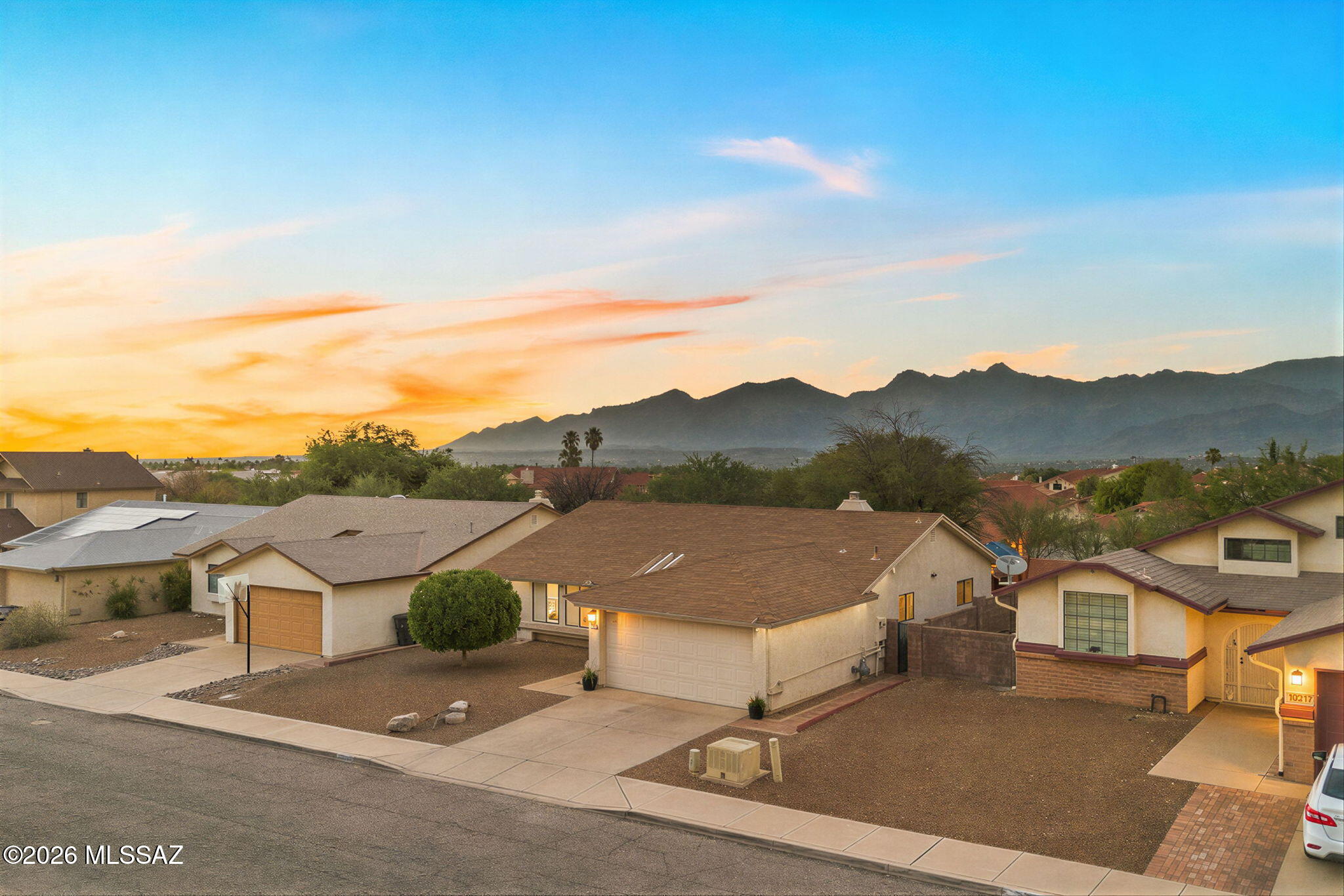 10209 E Foxmoor Drive