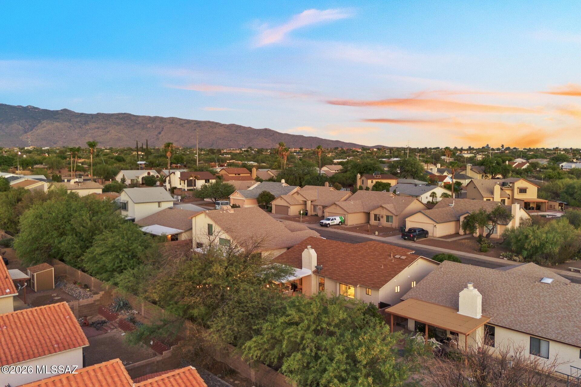 10209 E Foxmoor Drive
