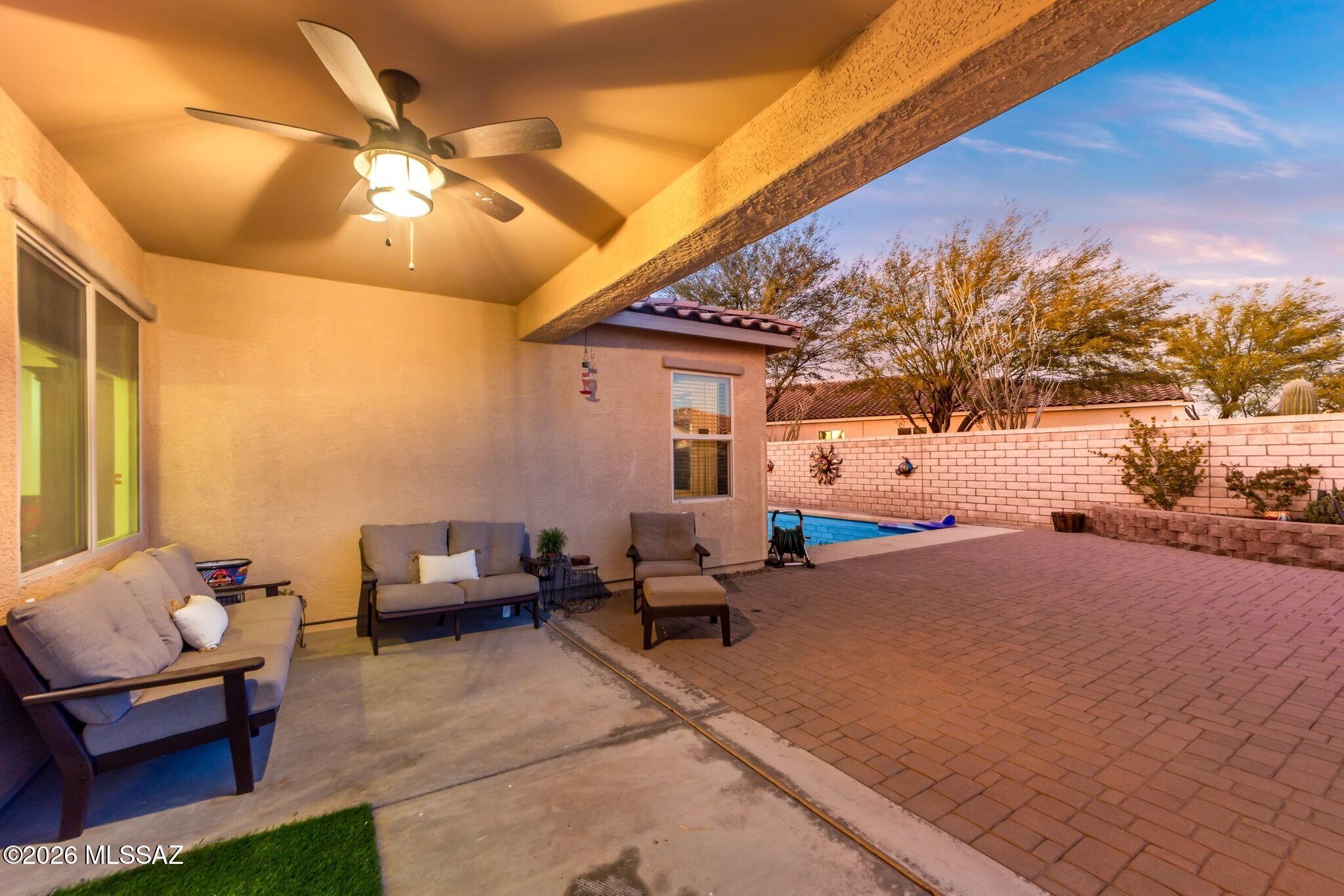 4292 W Thunder Ranch Place