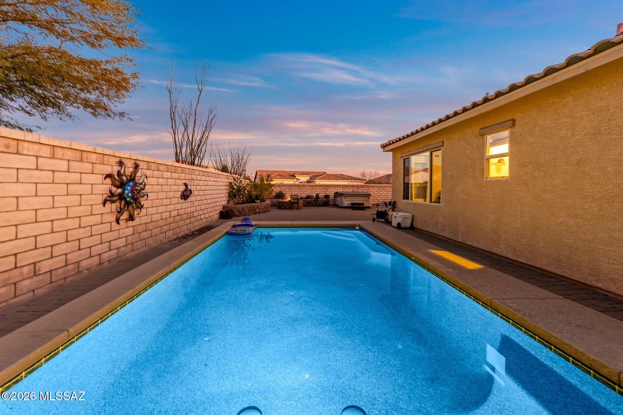 4292 W Thunder Ranch Place