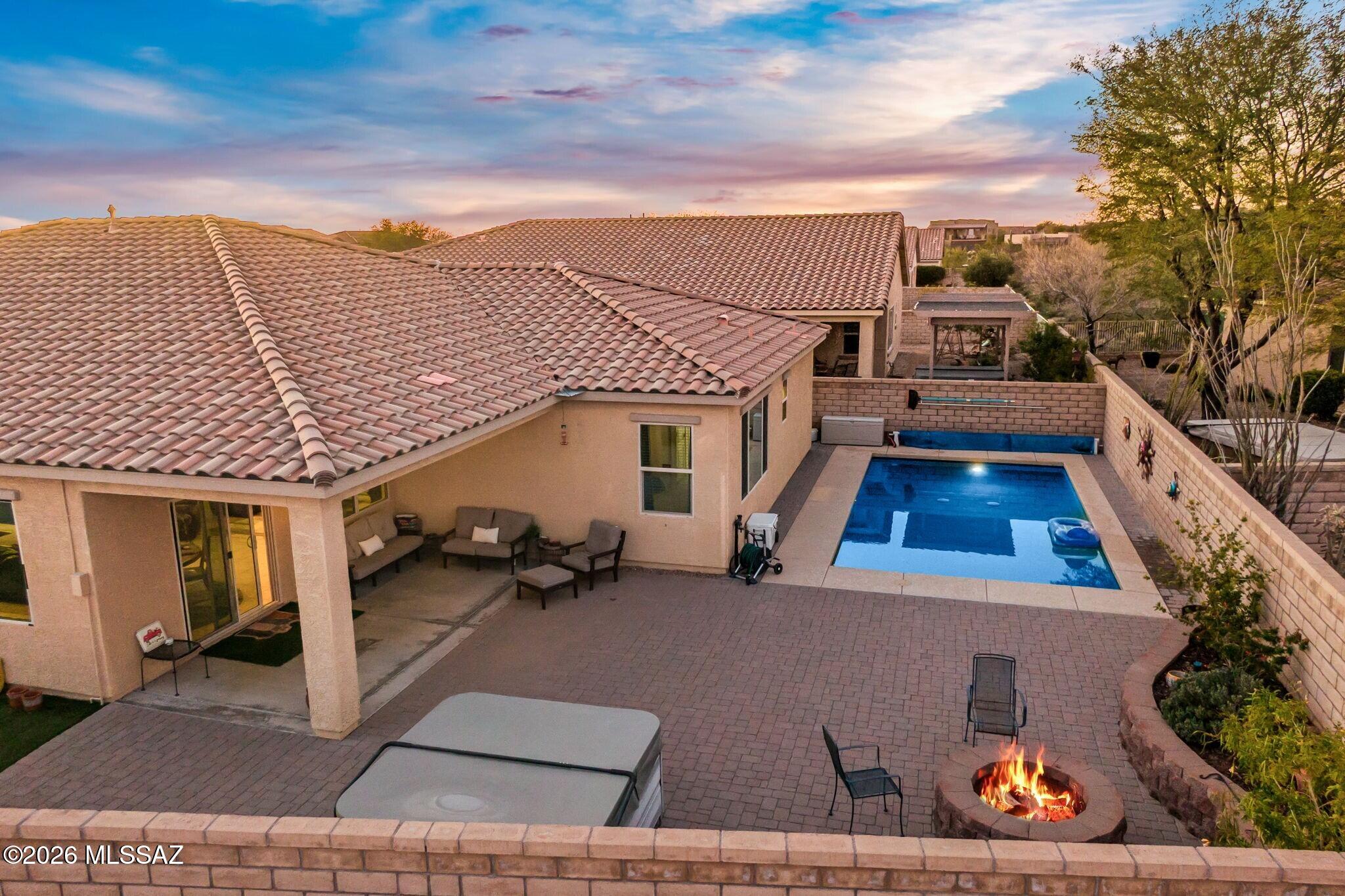 4292 W Thunder Ranch Place