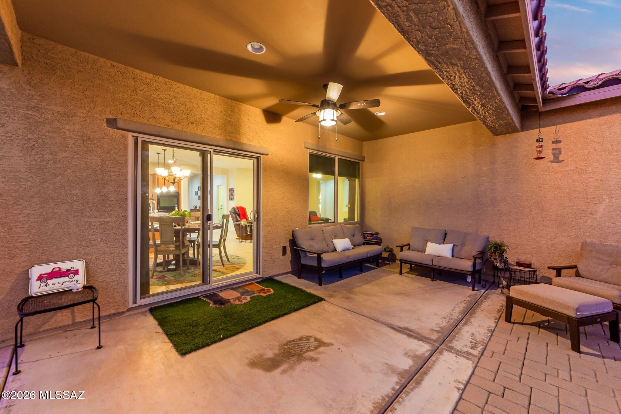 4292 W Thunder Ranch Place