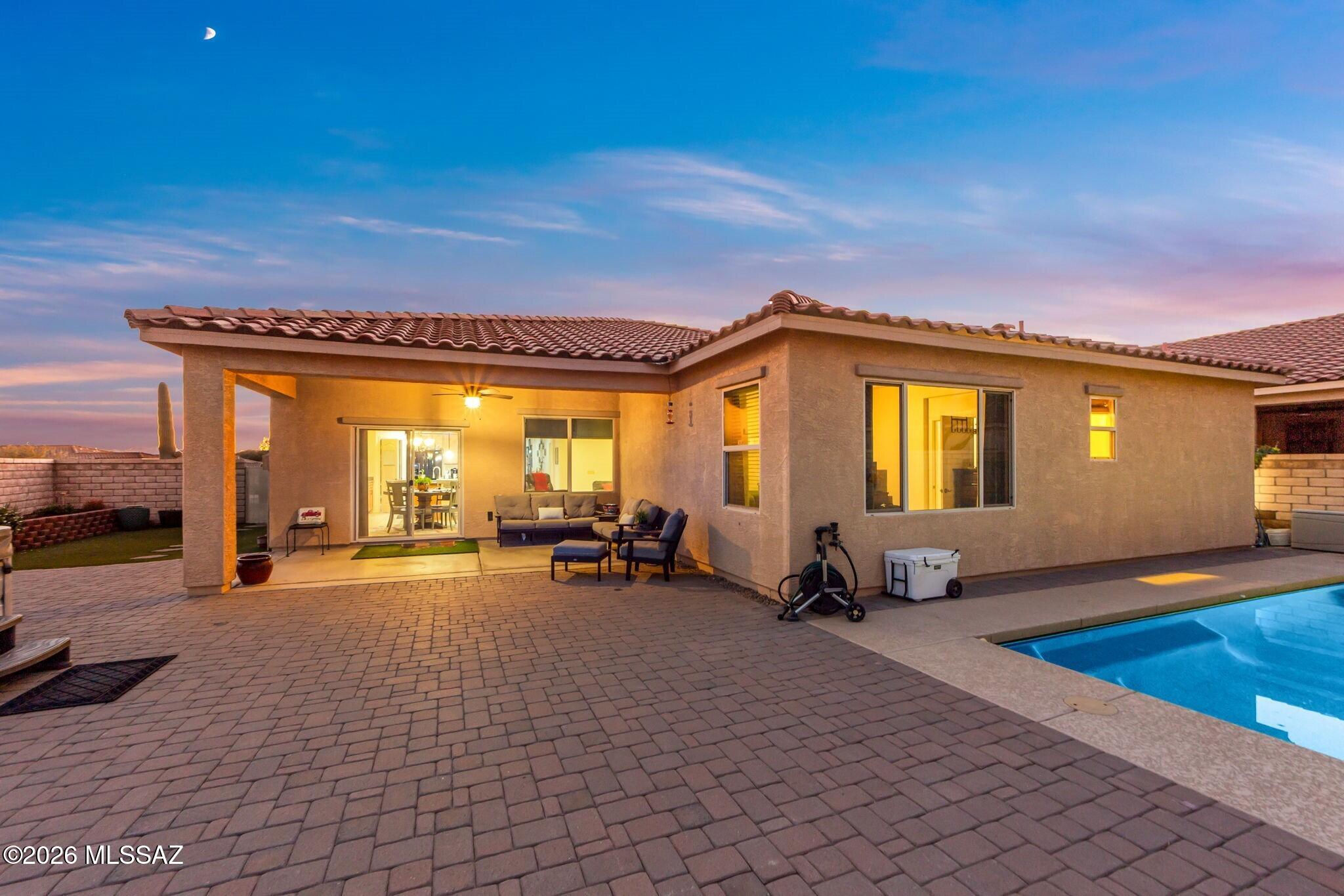 4292 W Thunder Ranch Place