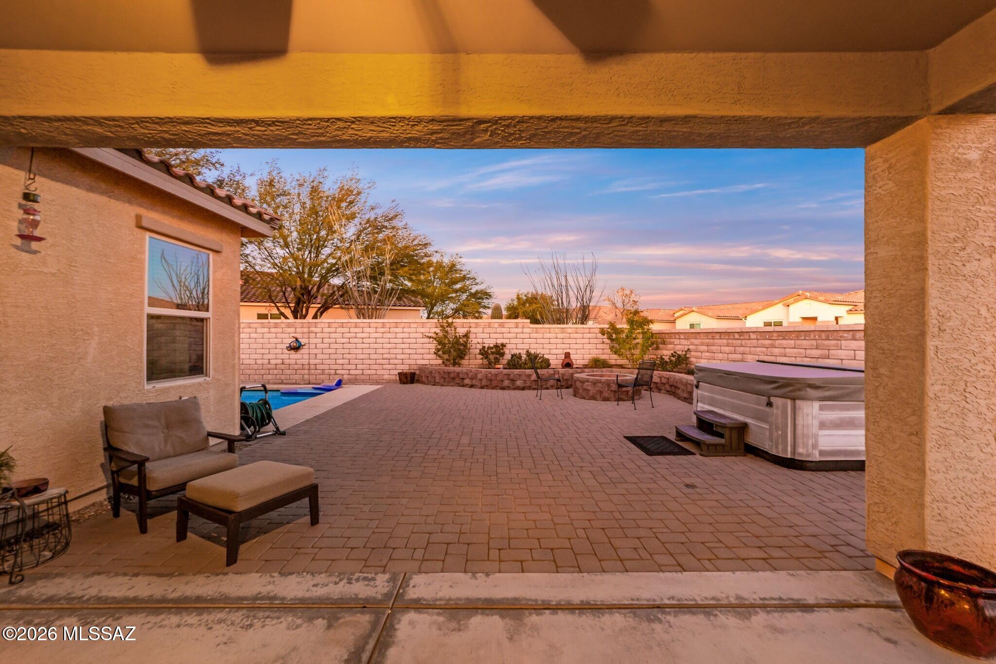 4292 W Thunder Ranch Place