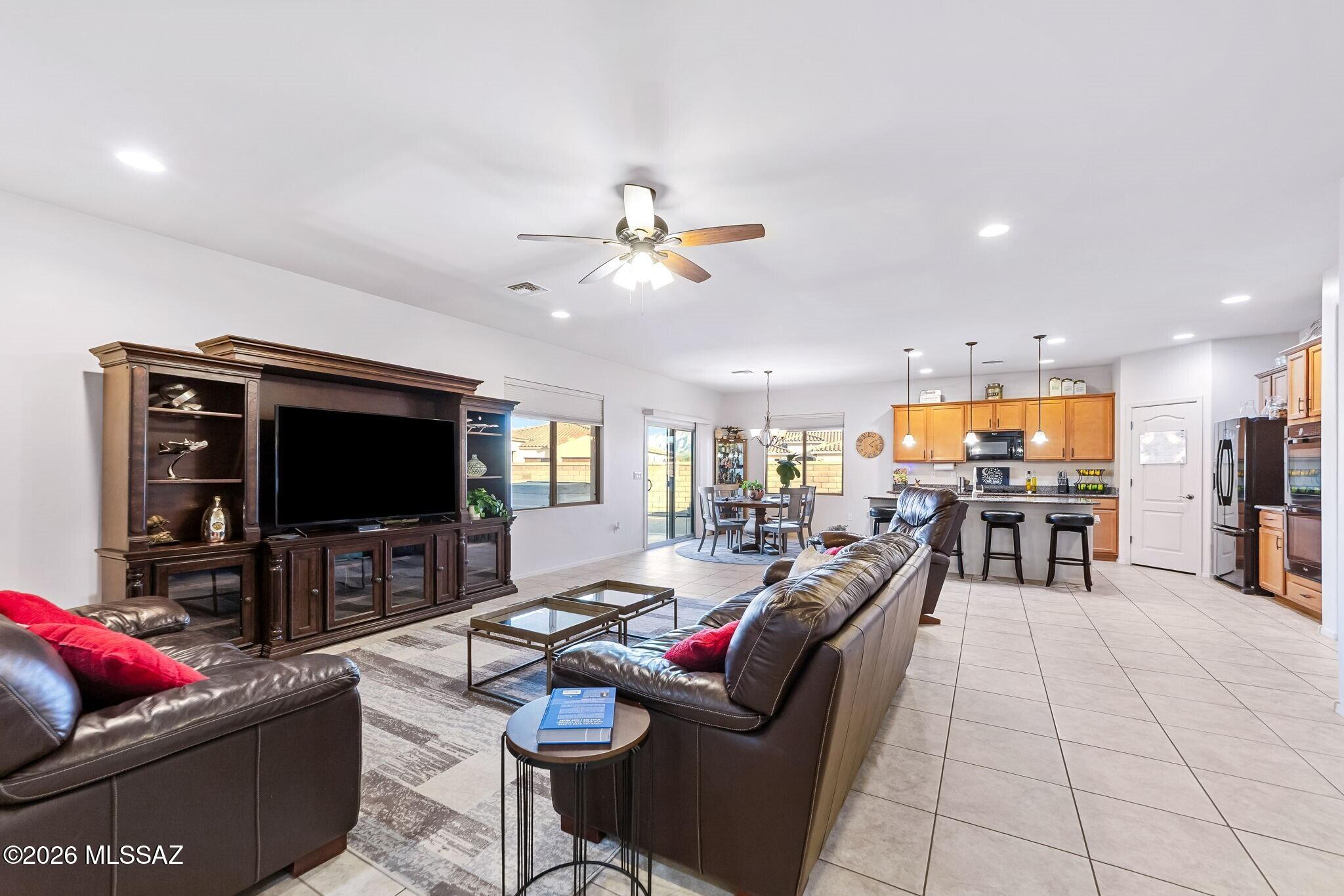 4292 W Thunder Ranch Place