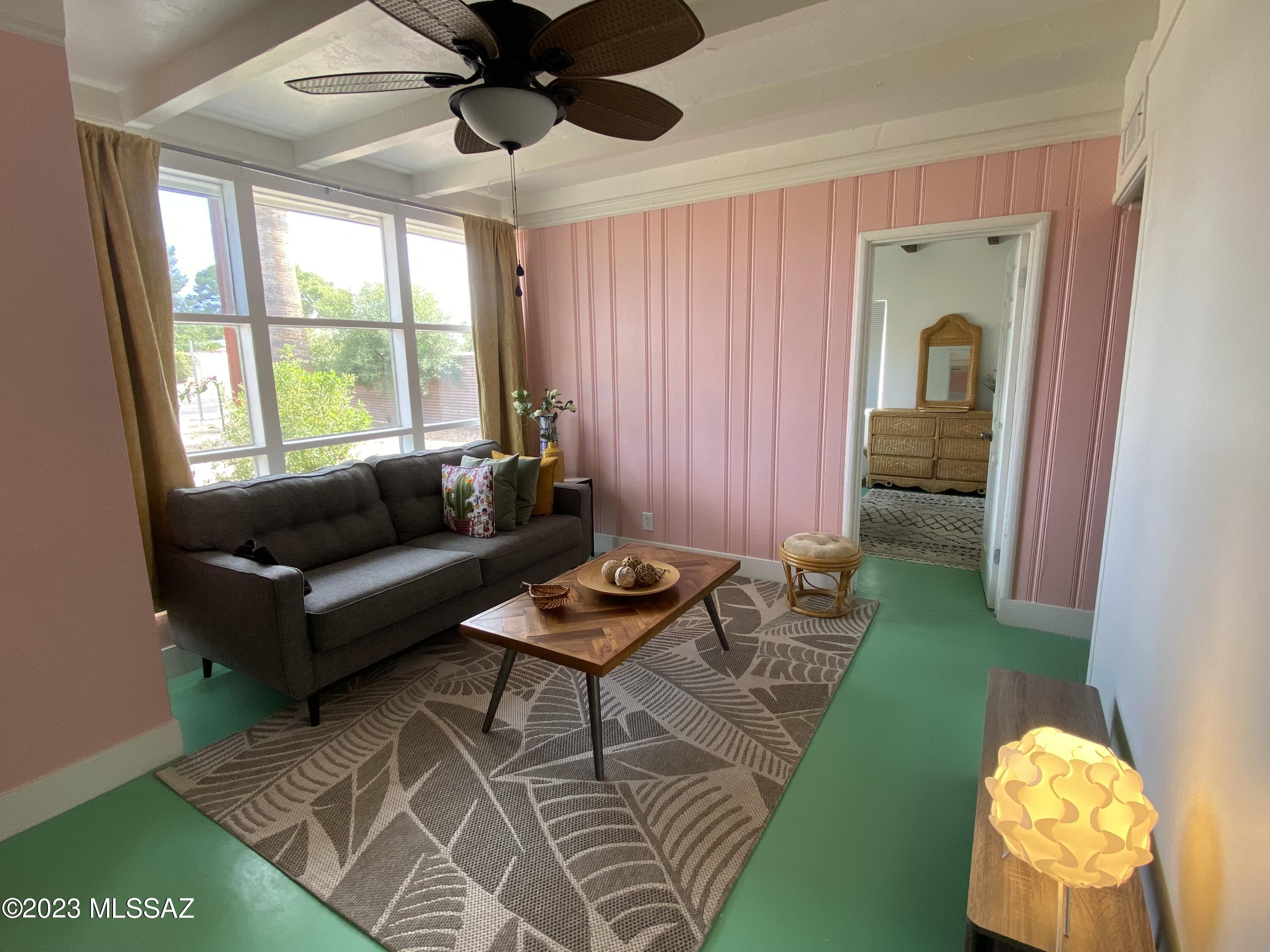 2231 N Swan Road