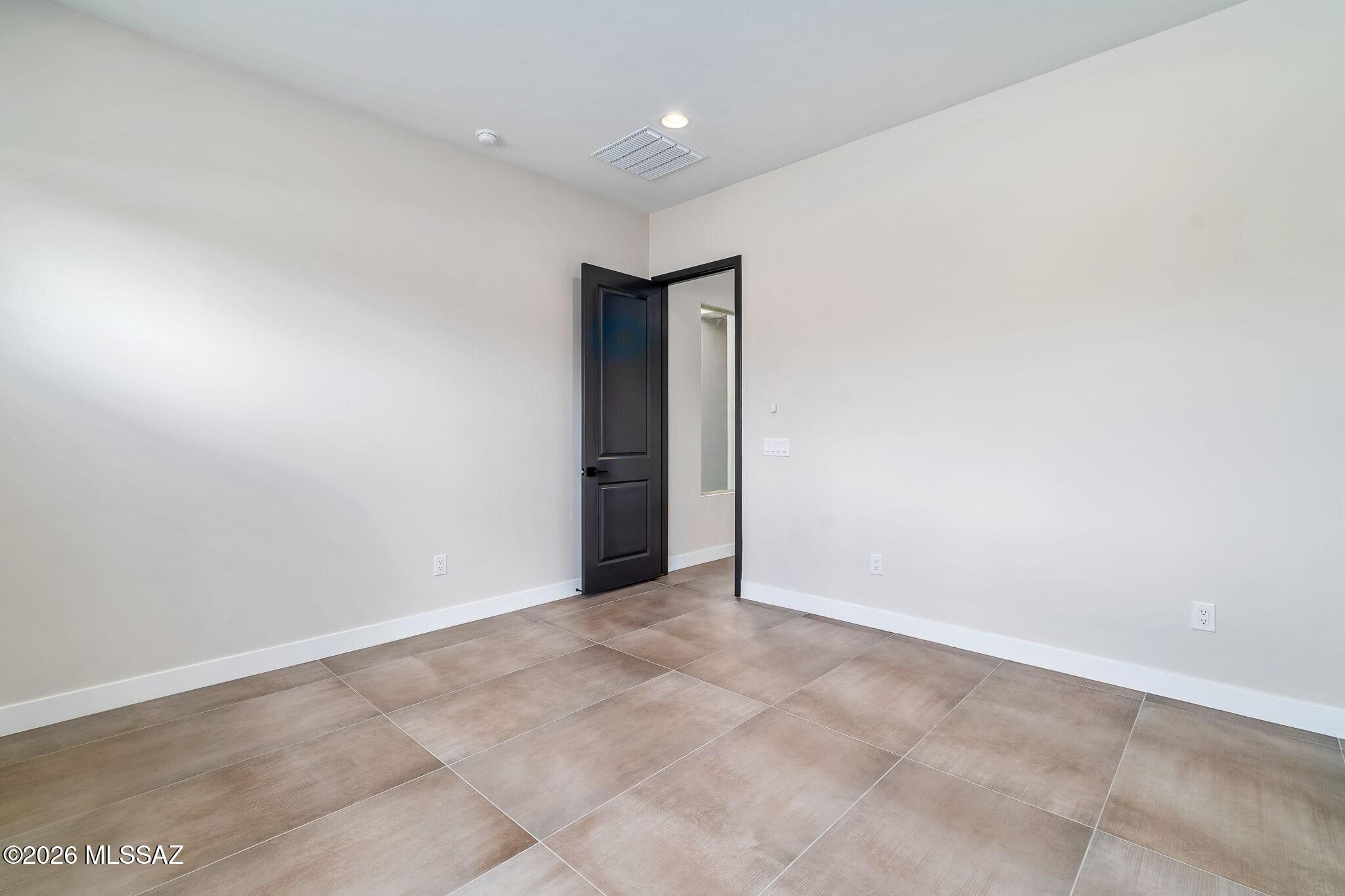 3560 N San Sebastián Drive 12