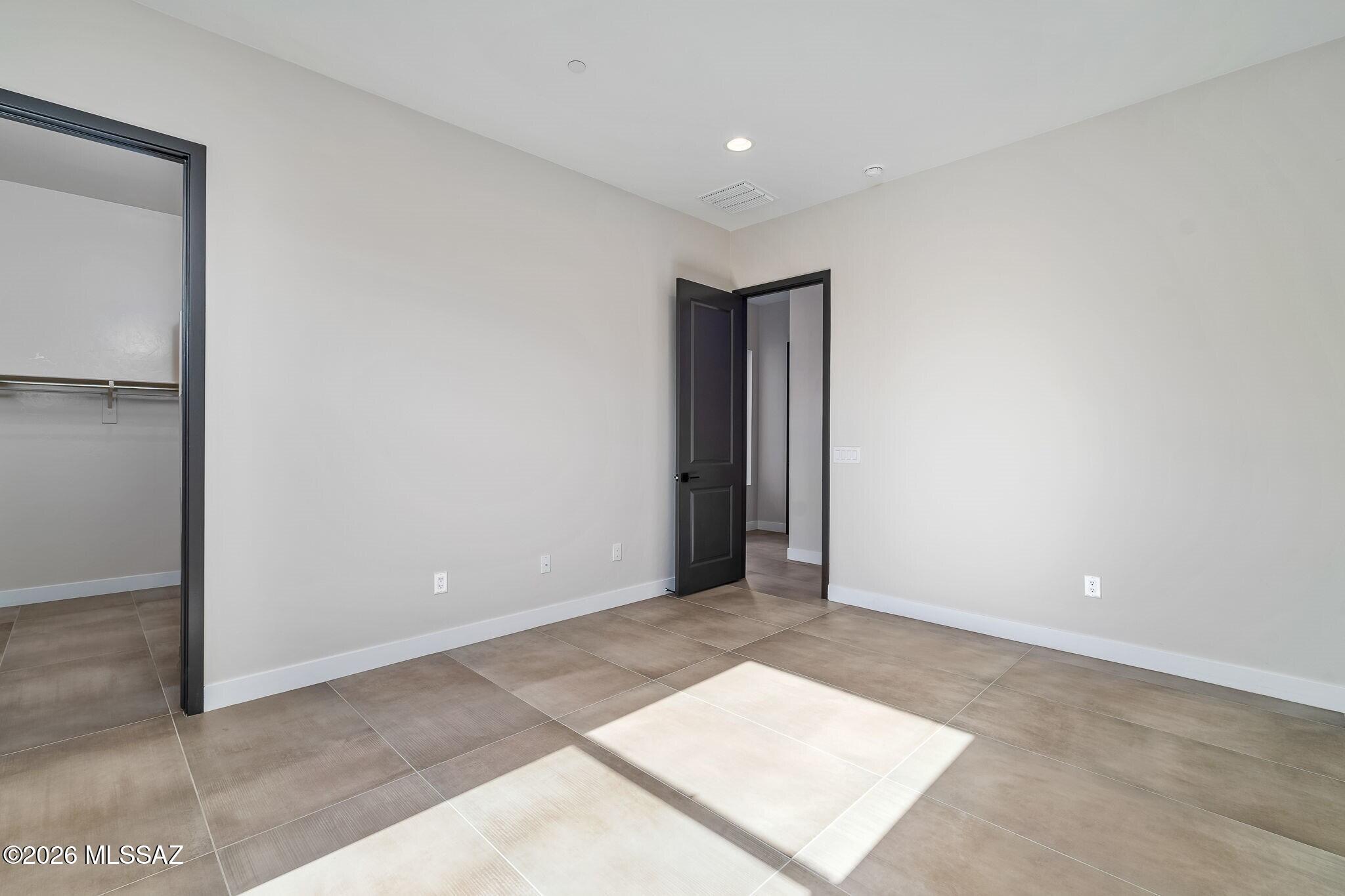 3560 N San Sebastián Drive 12