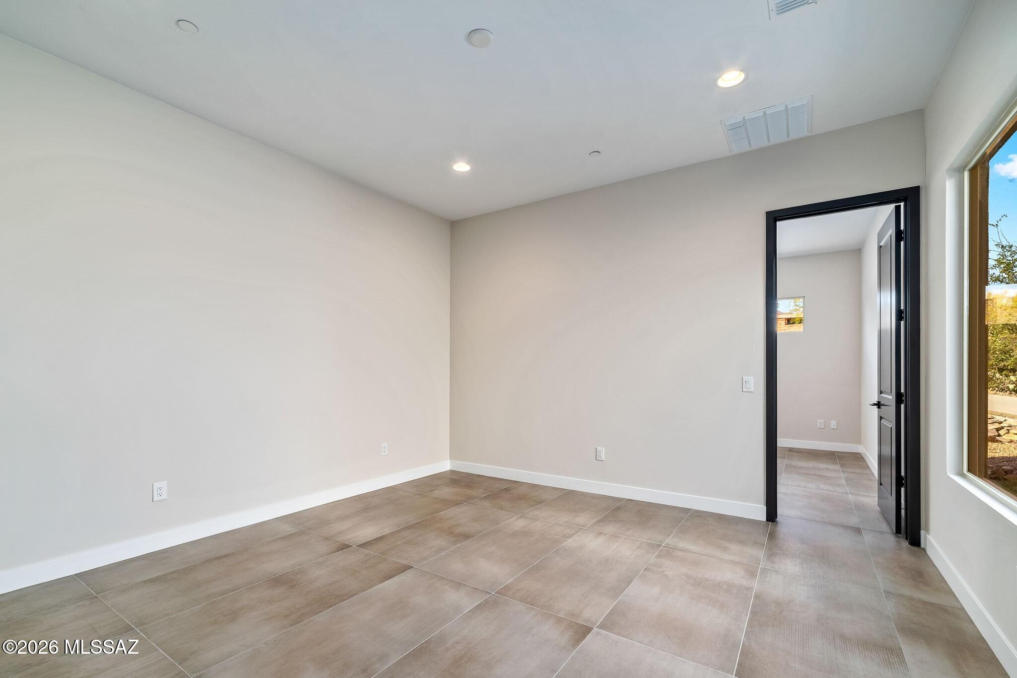 3560 N San Sebastián Drive 12