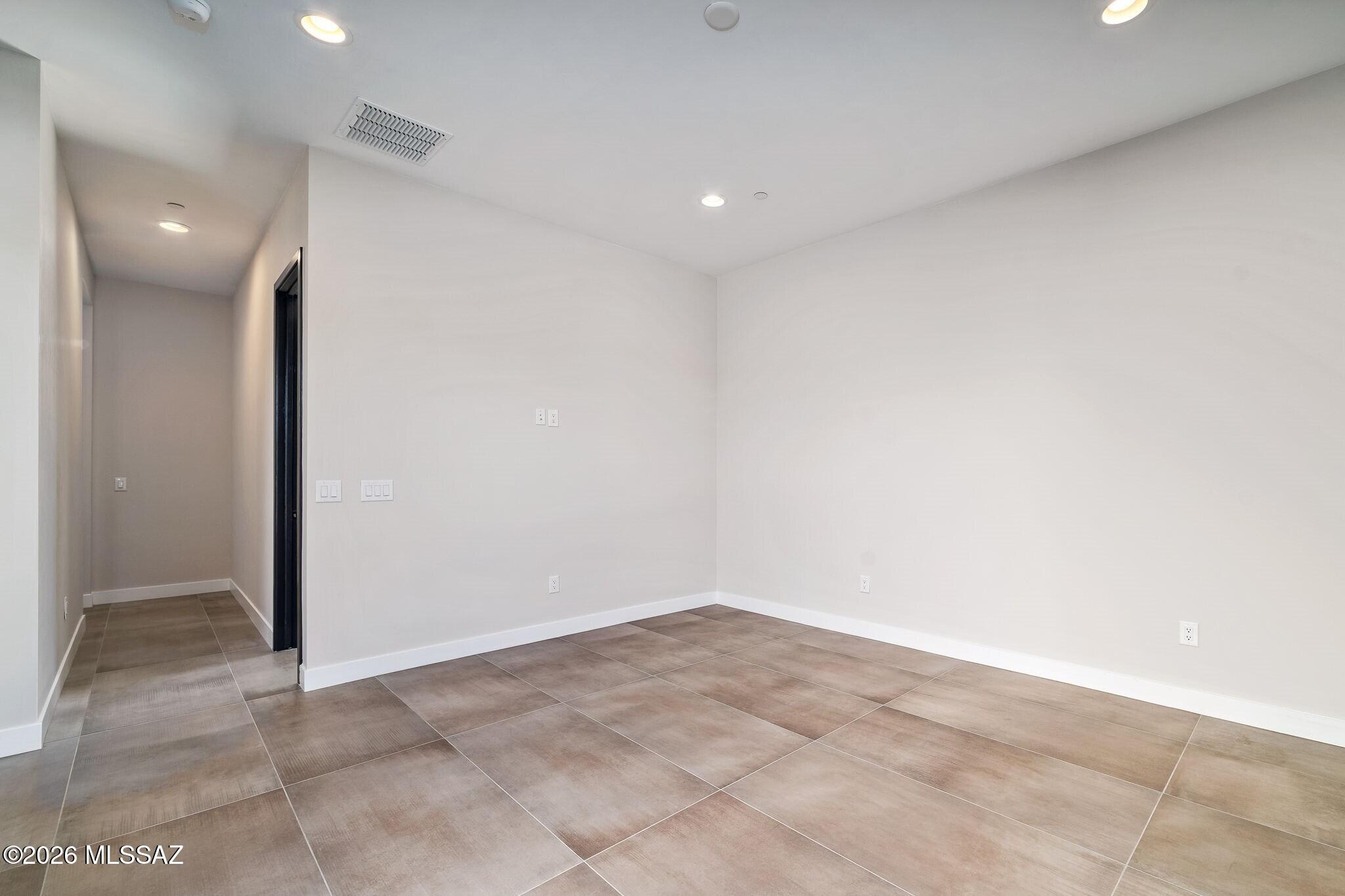 3560 N San Sebastián Drive 12