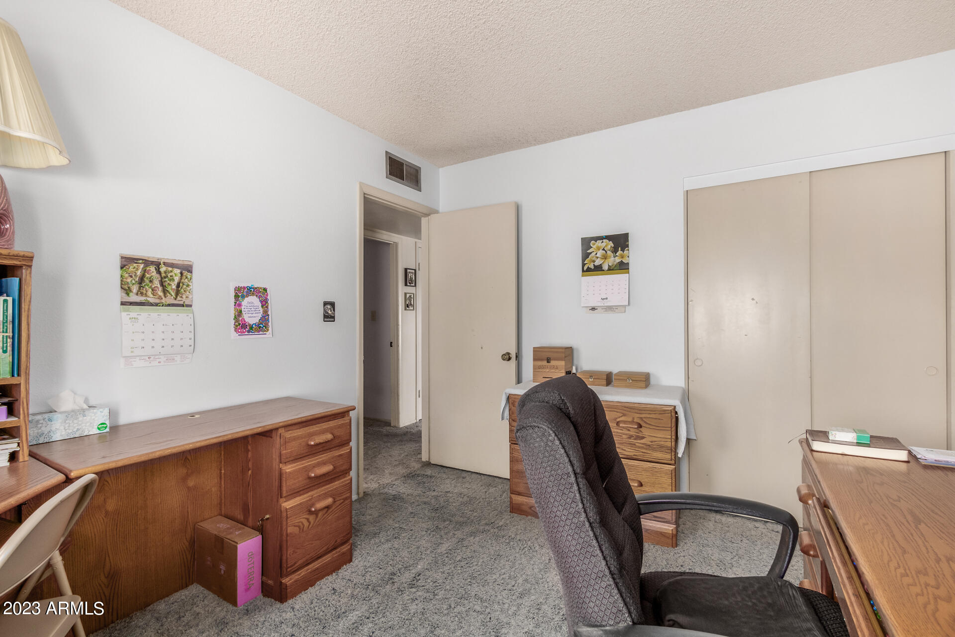 5529 W MURIEL Drive