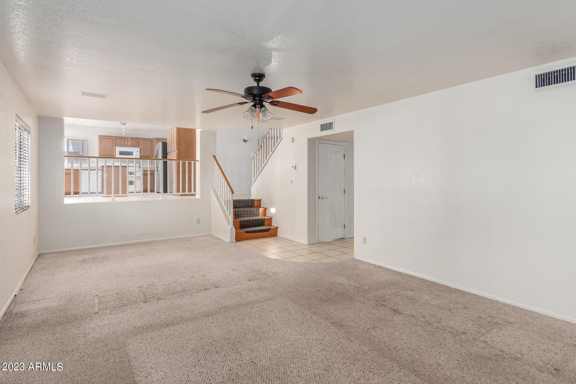 4001 W CHARLOTTE Drive