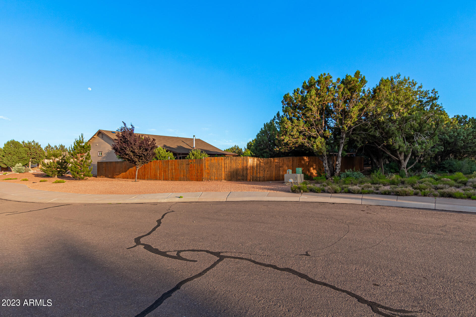 1700 W DAVIDSON Circle