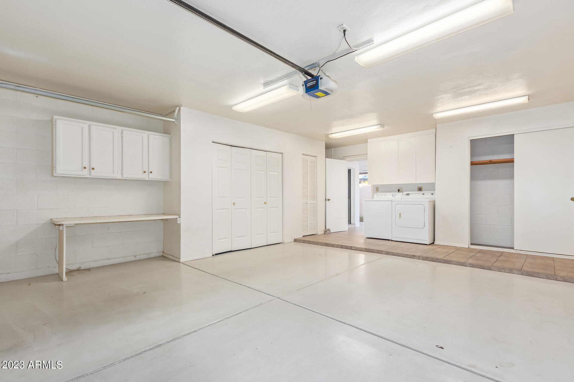 1102 E VILLA MARIA Drive