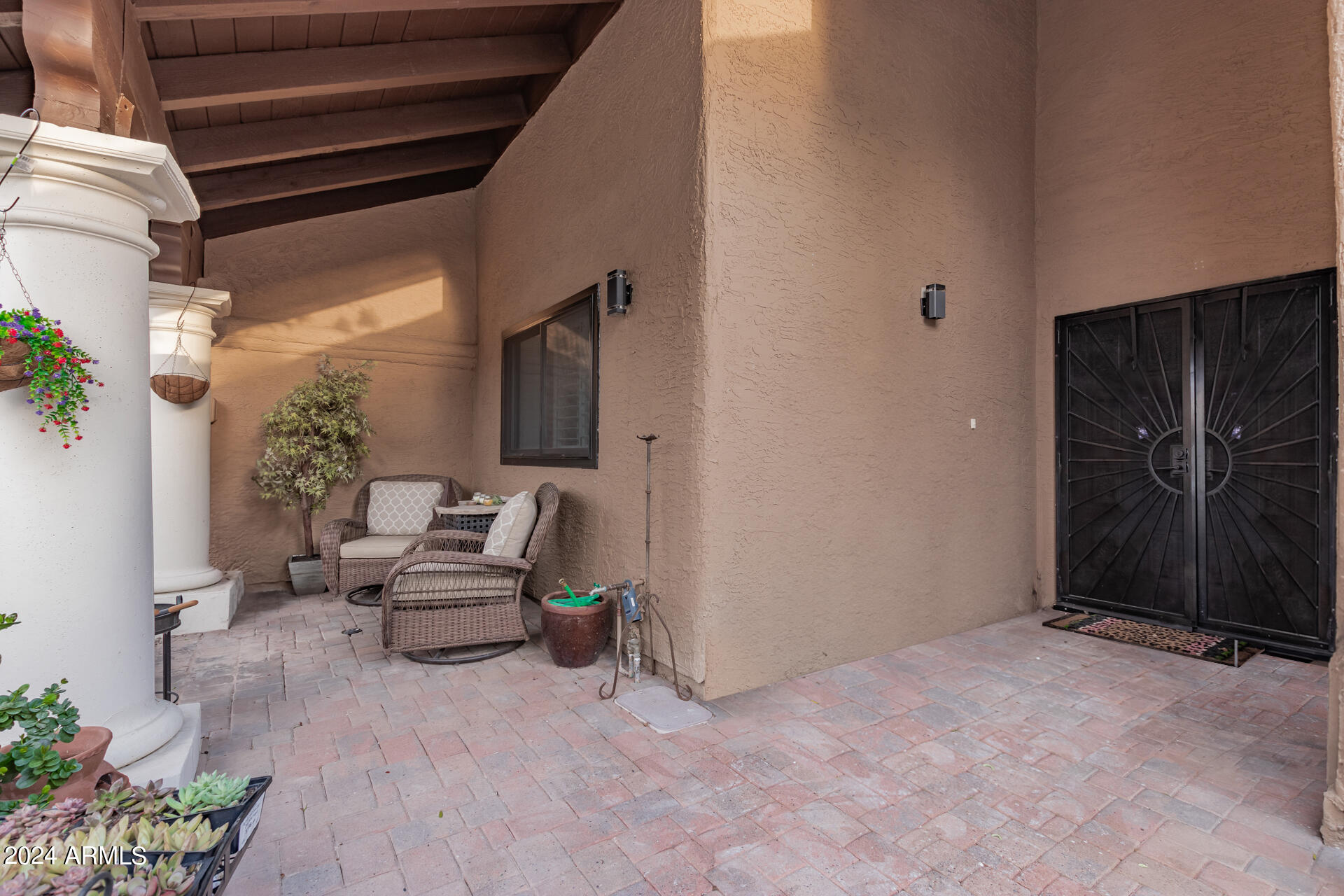 7819 E CORONADO Road