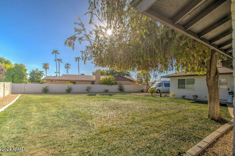 2025 E WATSON Drive