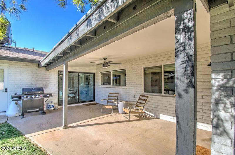 2025 E WATSON Drive