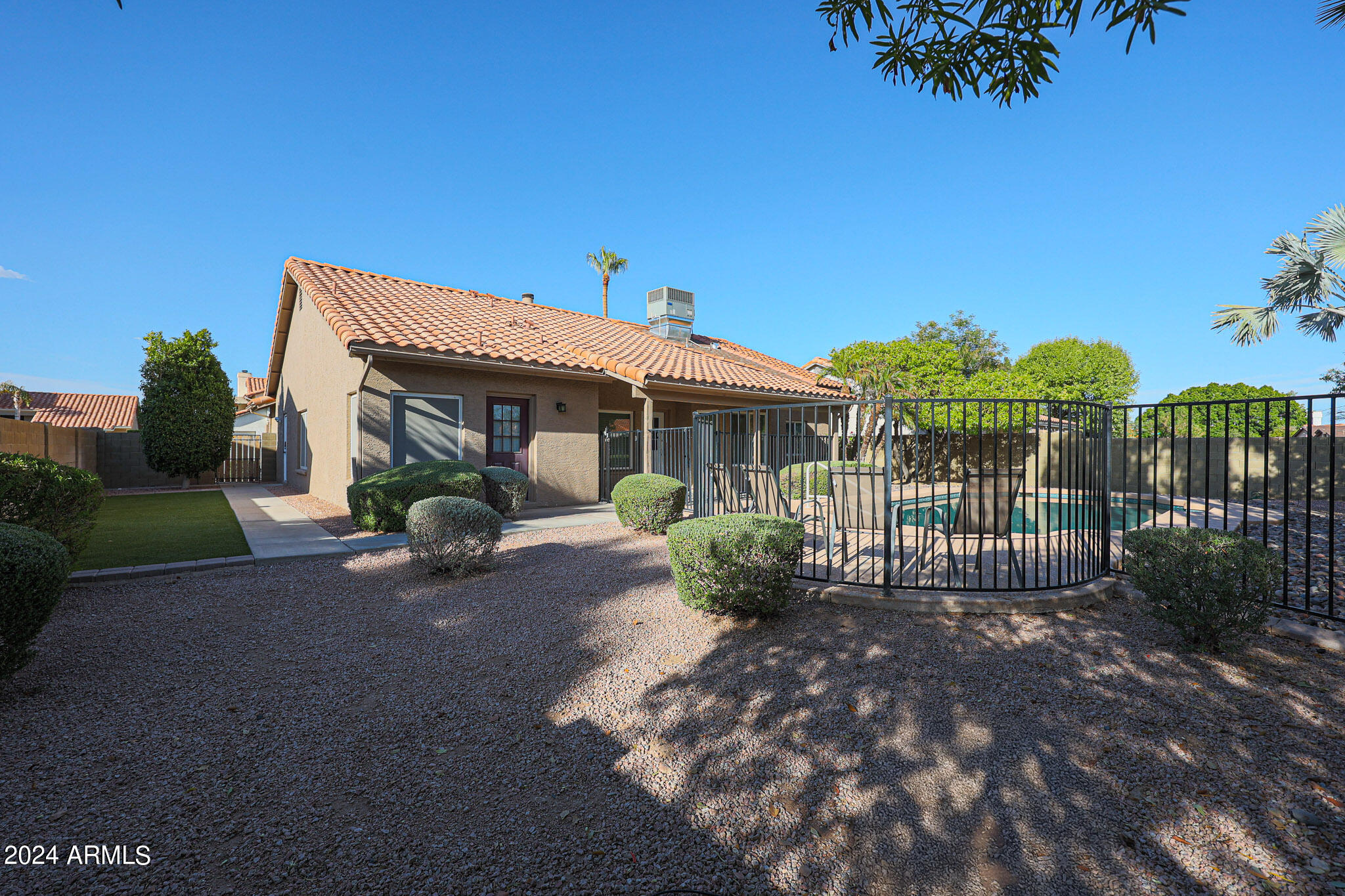 6129 W GRANDVIEW Road
