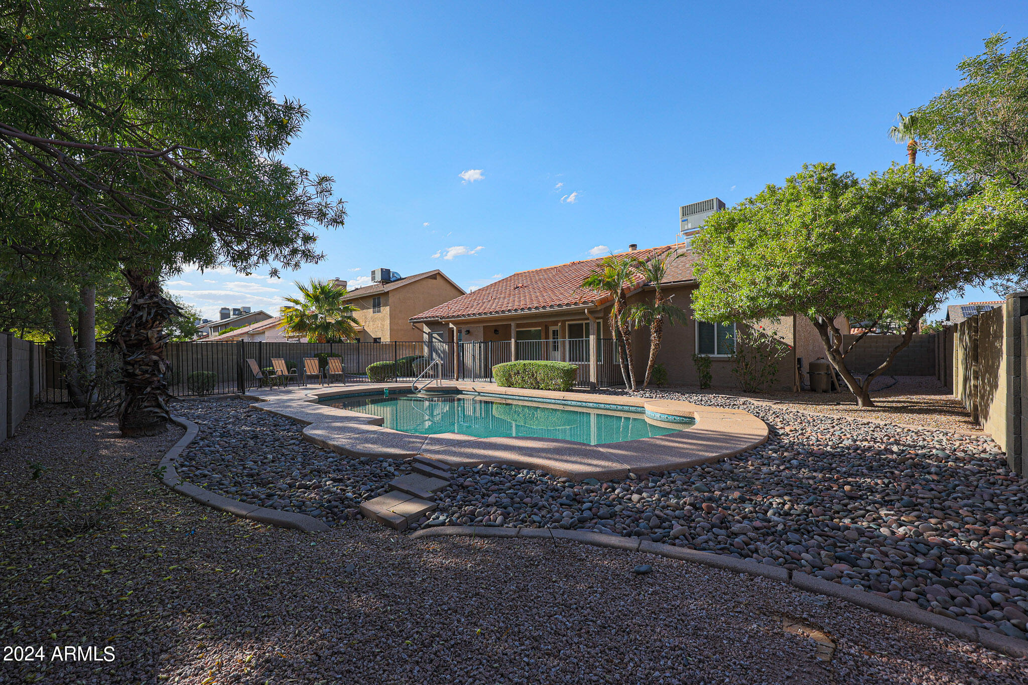 6129 W GRANDVIEW Road