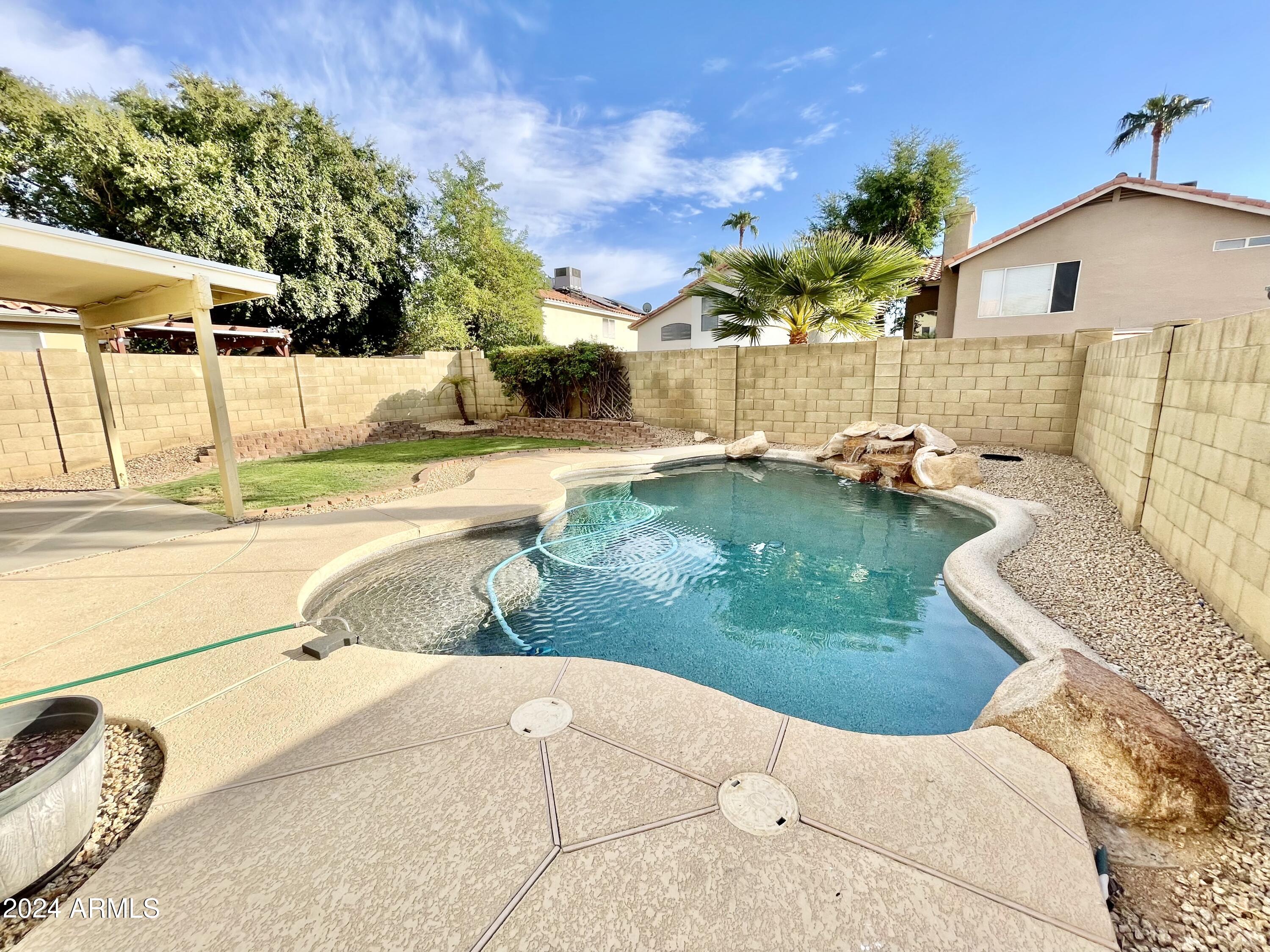 1335 E ANGELA Drive