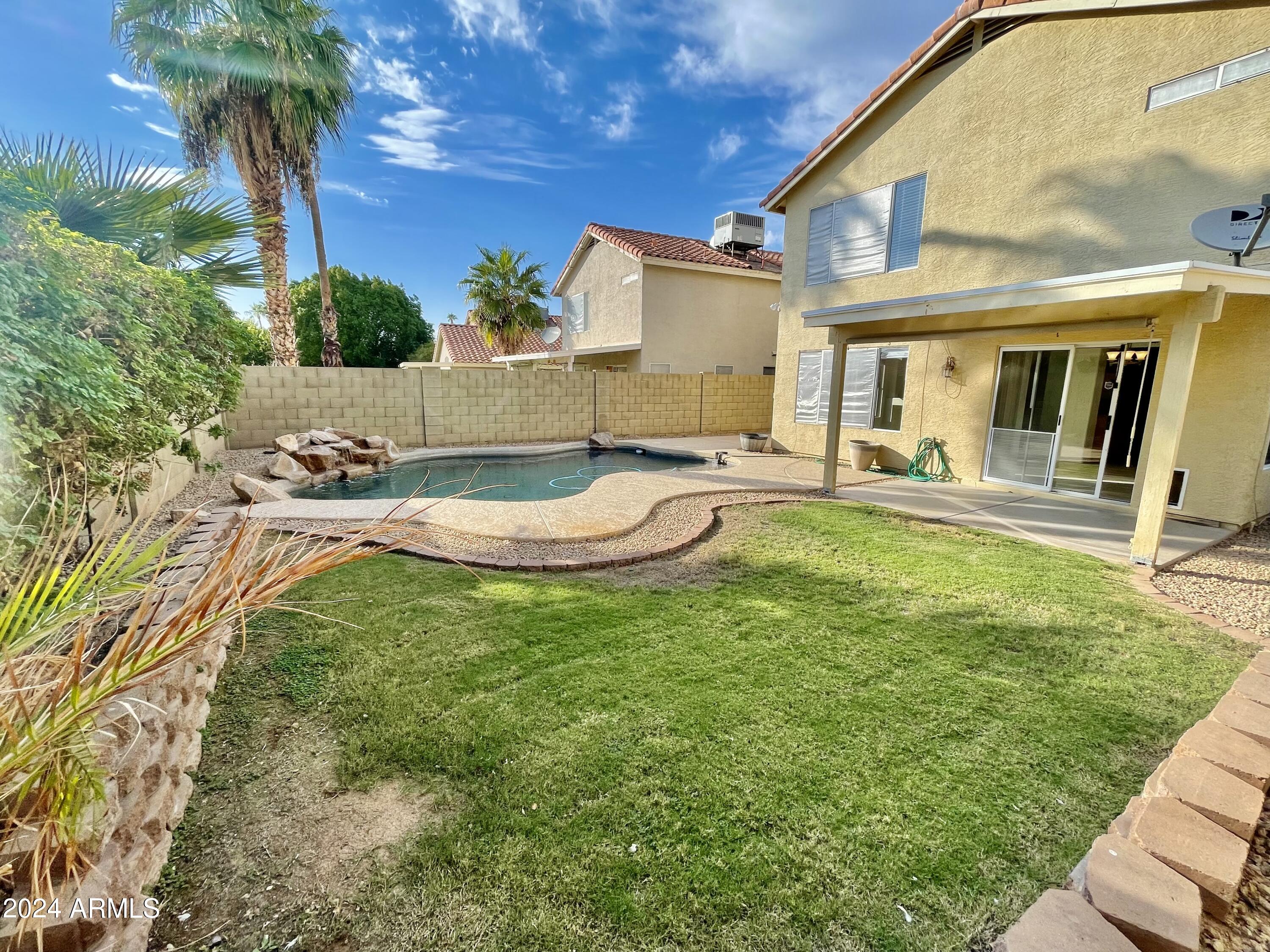 1335 E ANGELA Drive