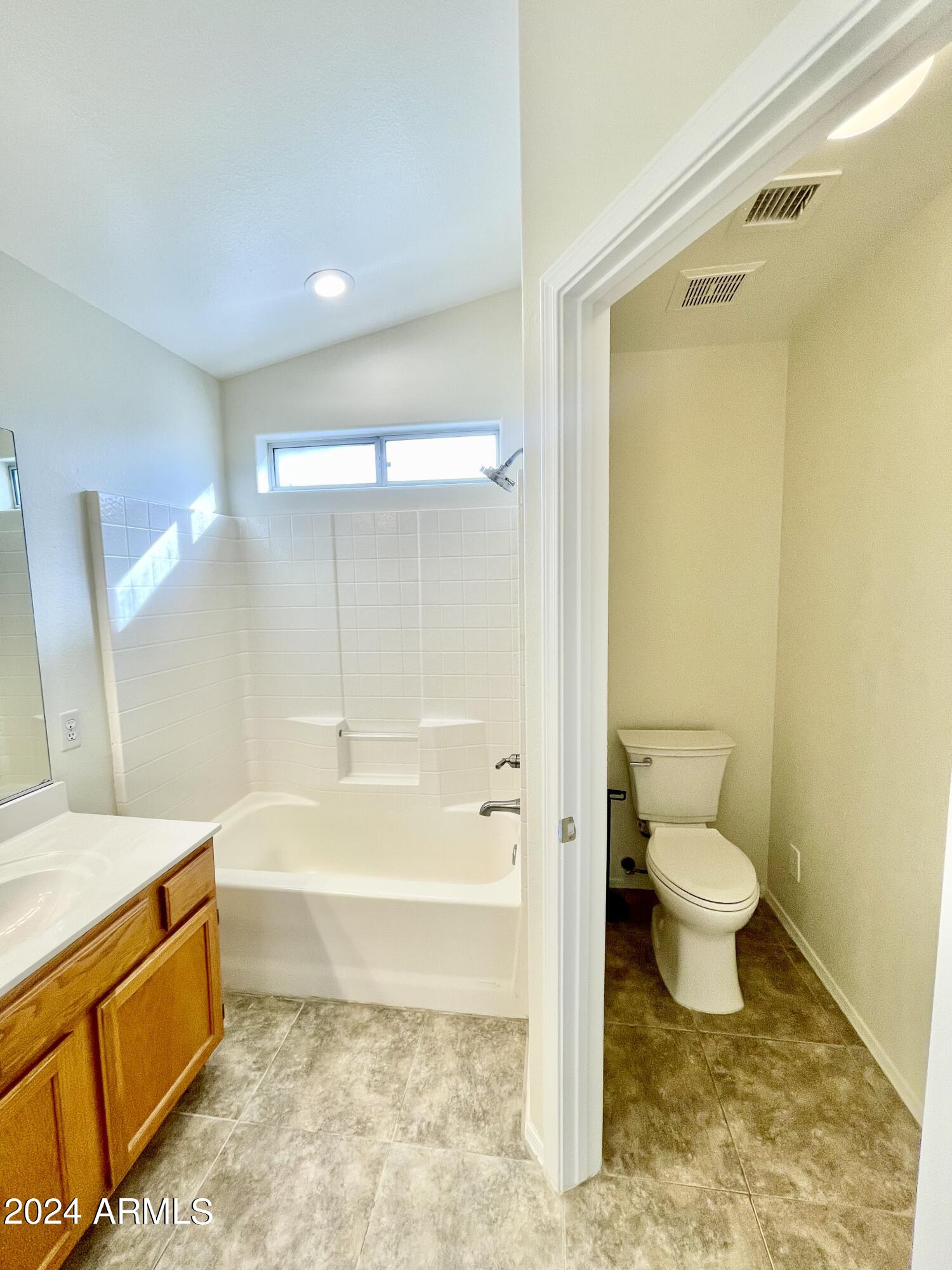 1335 E ANGELA Drive