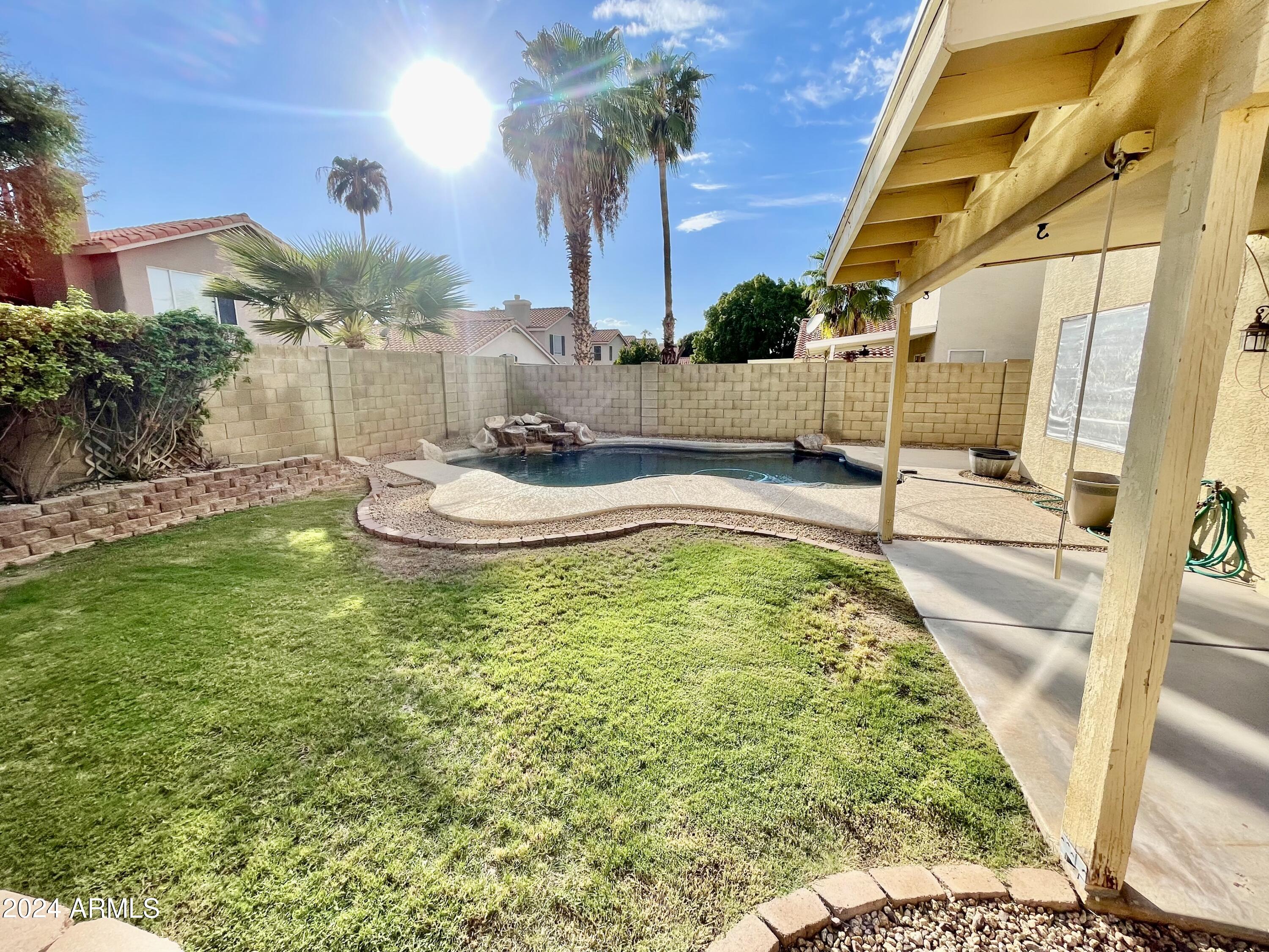 1335 E ANGELA Drive