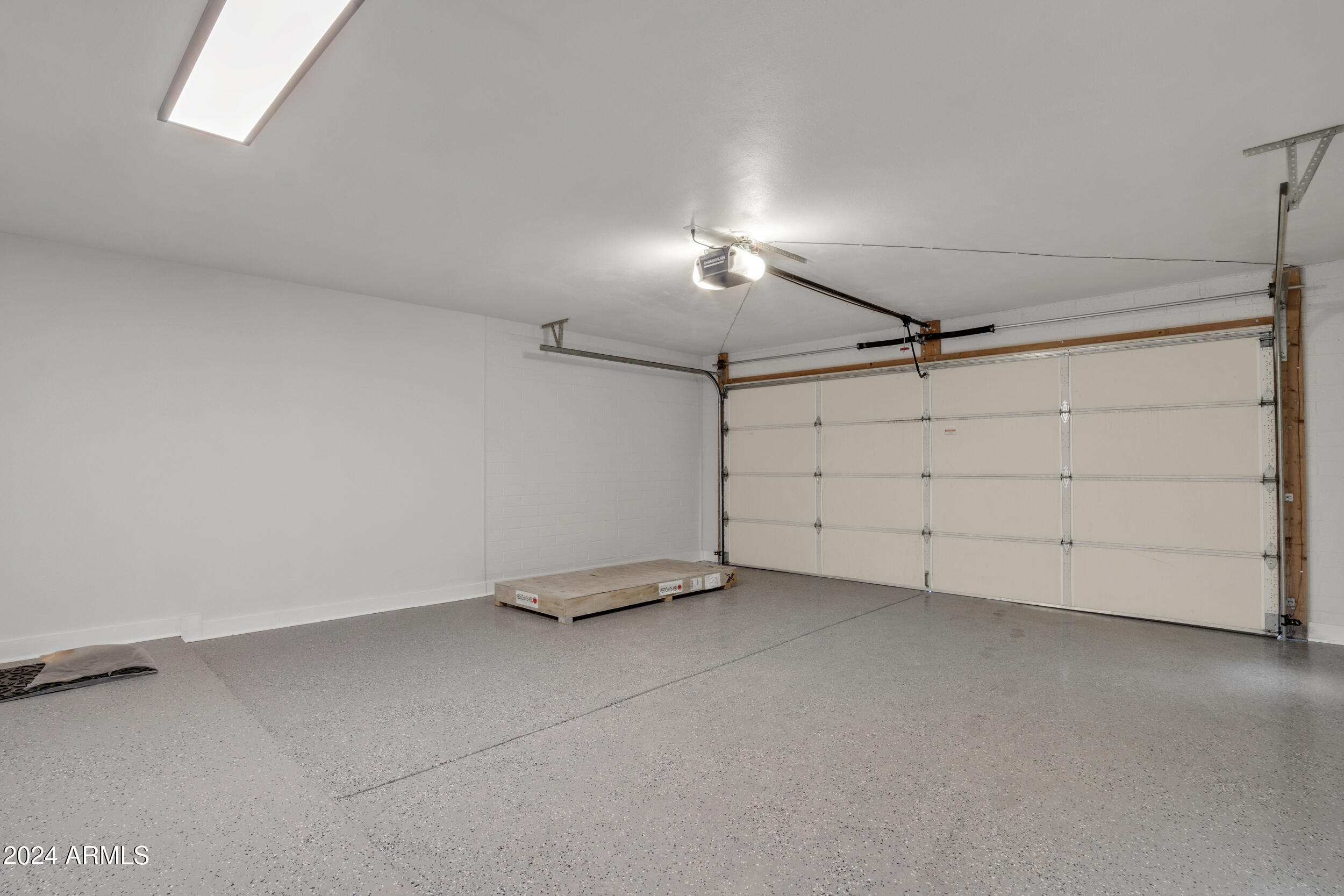 2214 S LAS FLORES --
