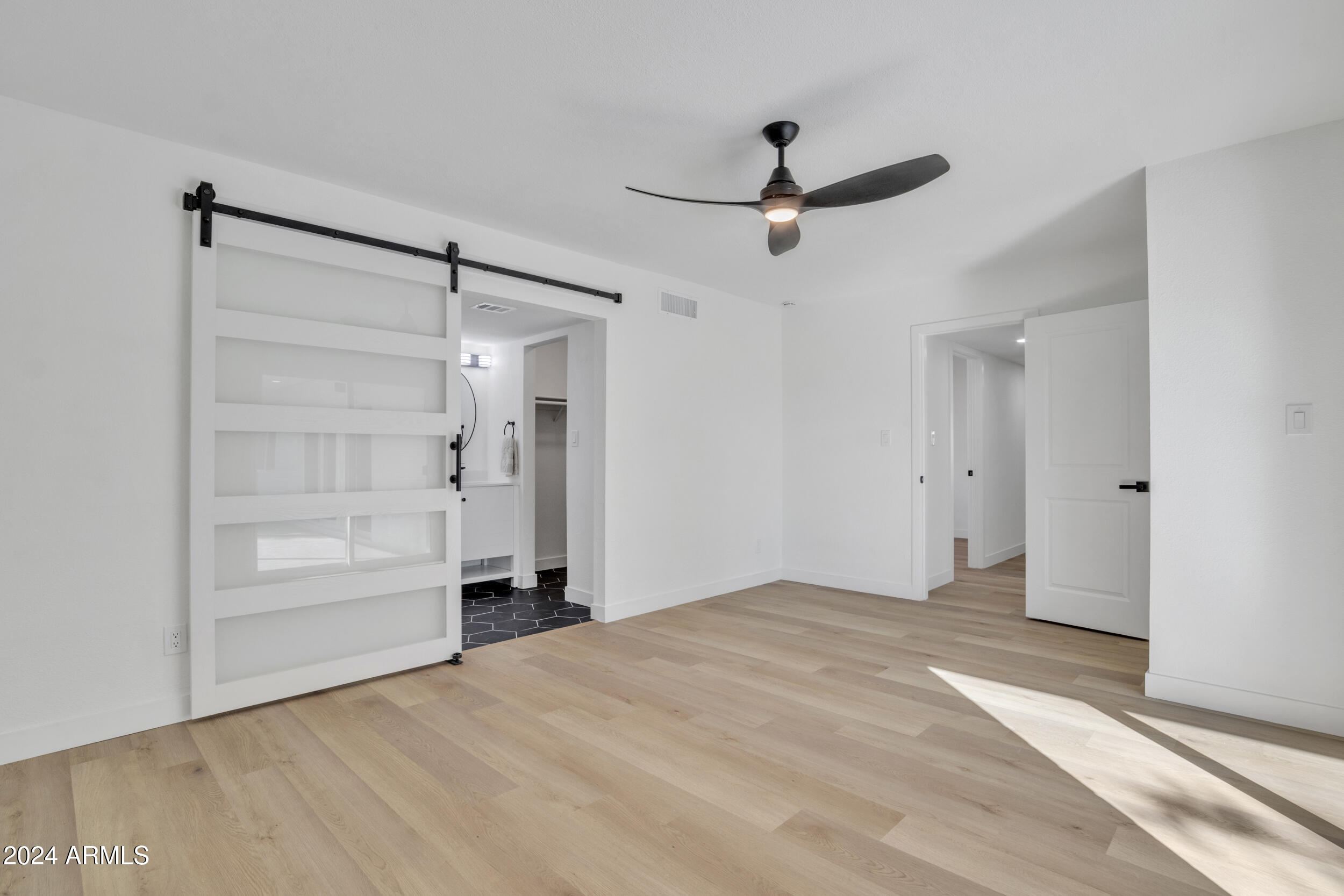 2214 S LAS FLORES --