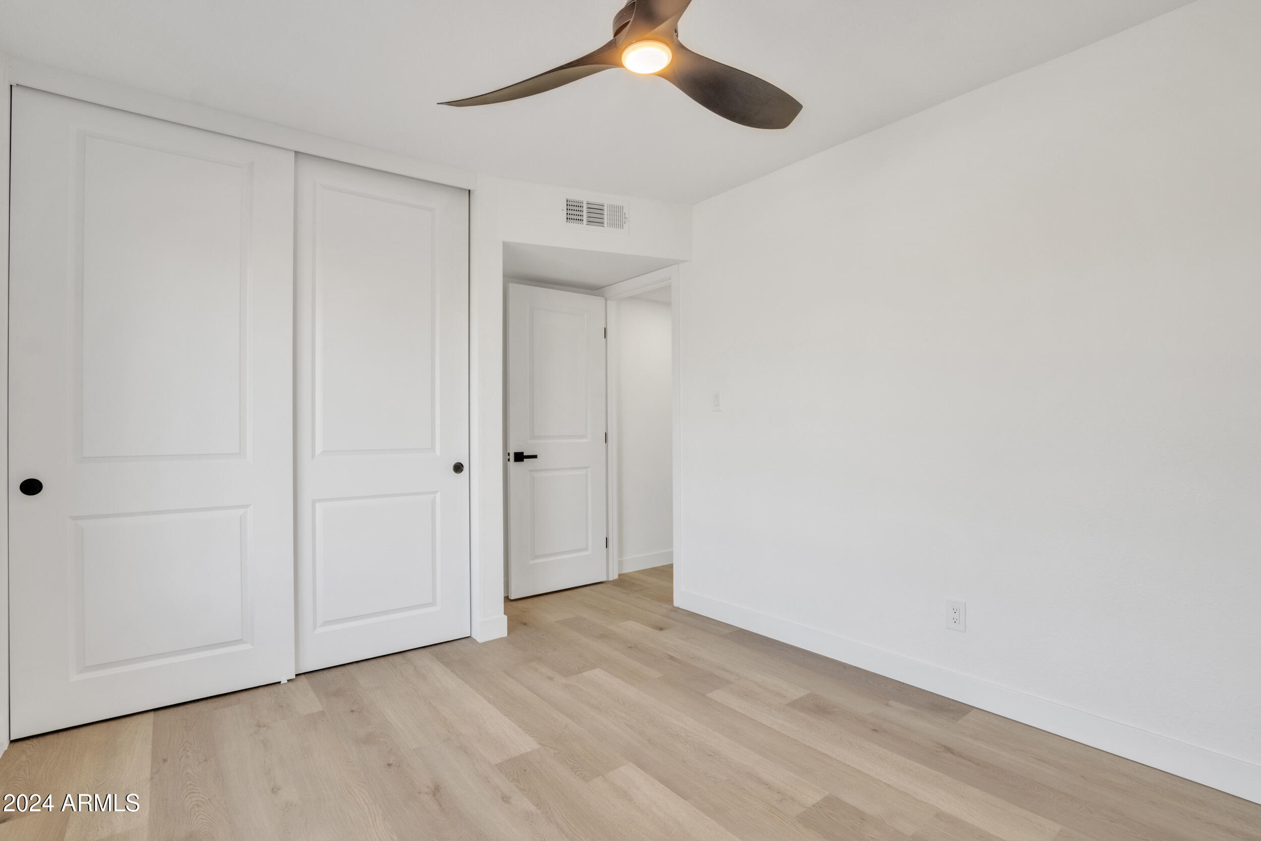 2214 S LAS FLORES --