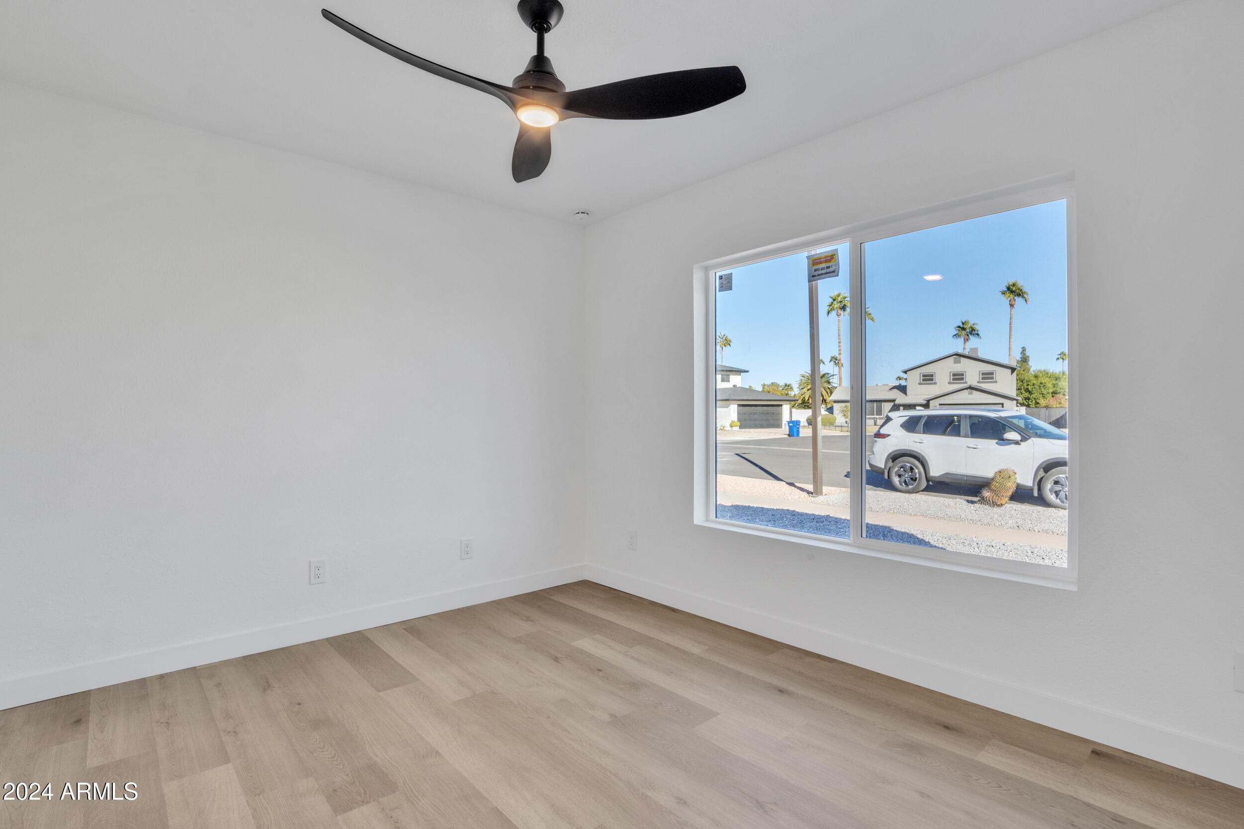 2214 S LAS FLORES --