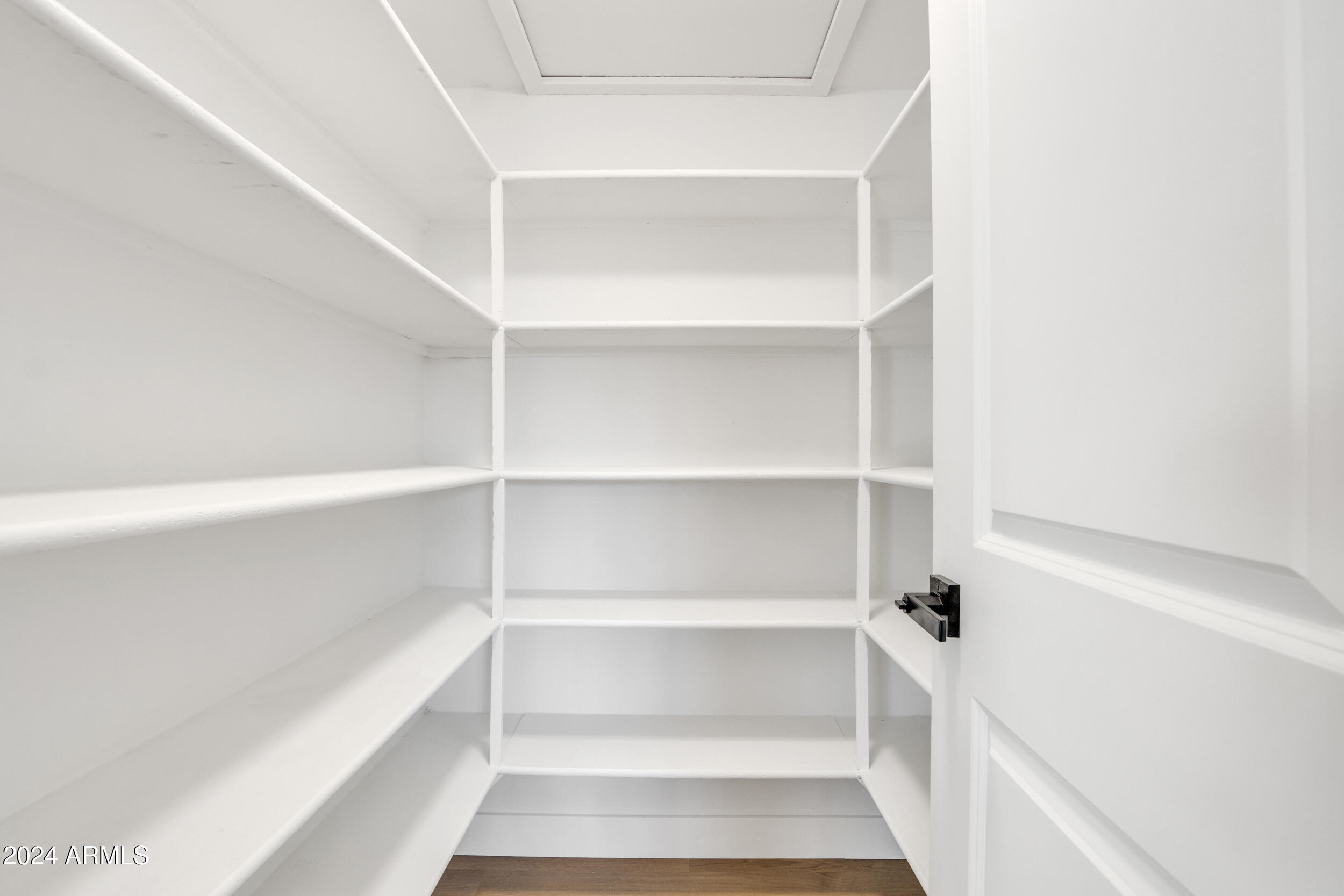 2214 S LAS FLORES --