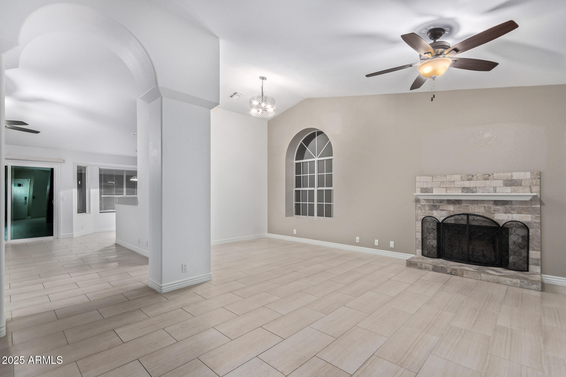 14829 N 41ST Place