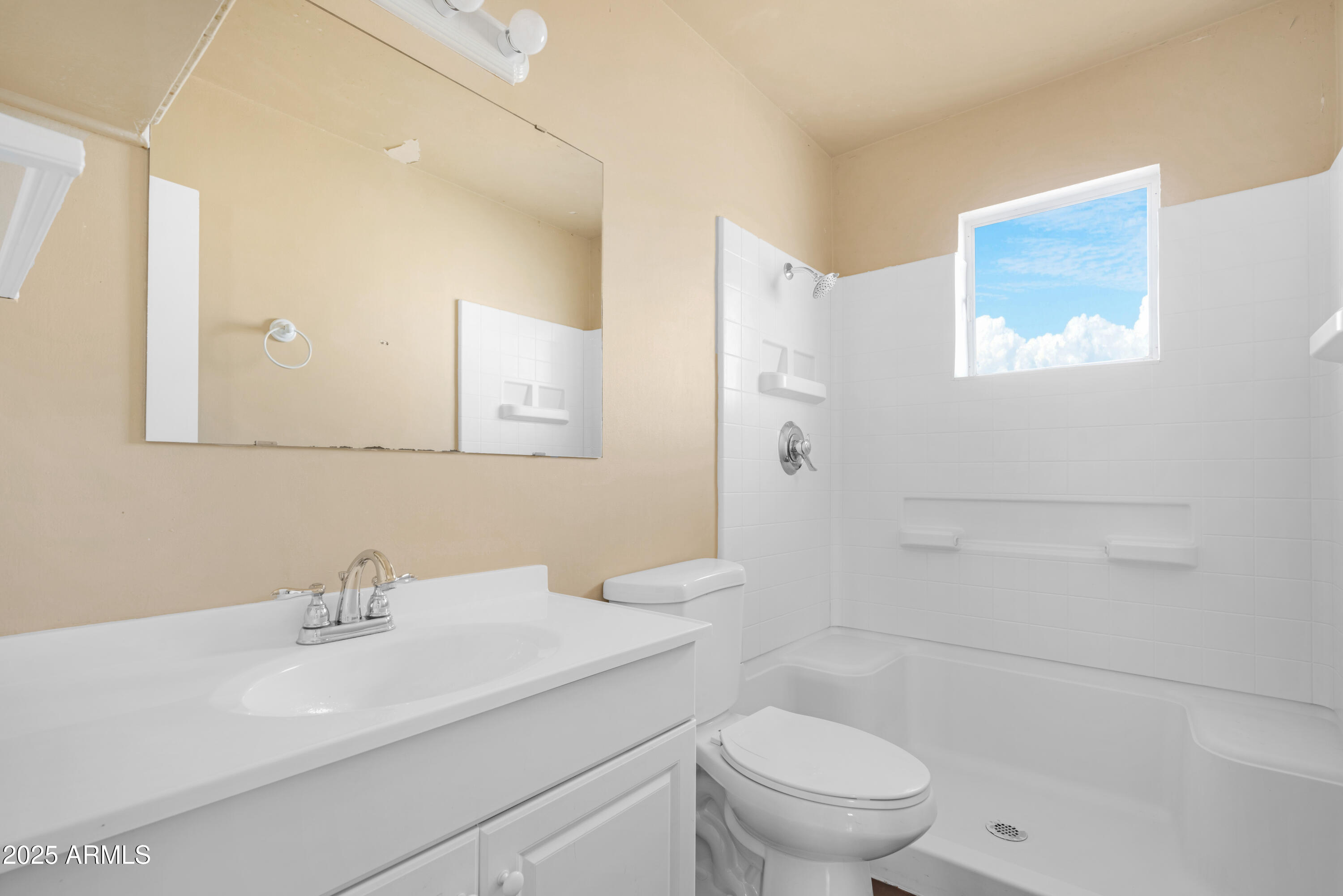 1434 N CASA GRANDE Avenue