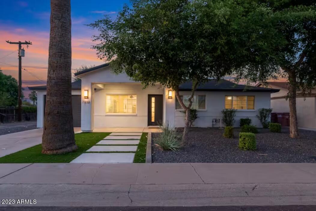 7810 E WILLETTA Street