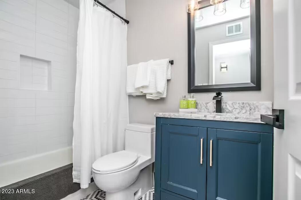 7810 E WILLETTA Street