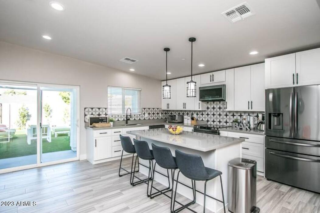 7810 E WILLETTA Street