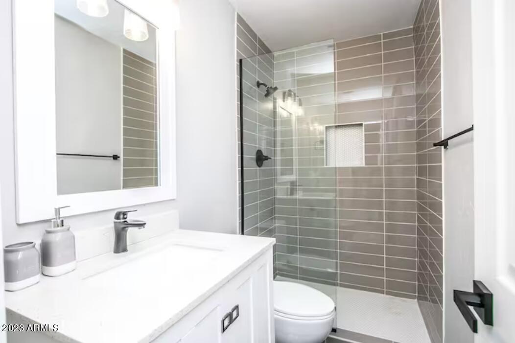 7810 E WILLETTA Street