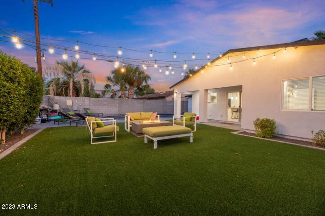 7810 E WILLETTA Street