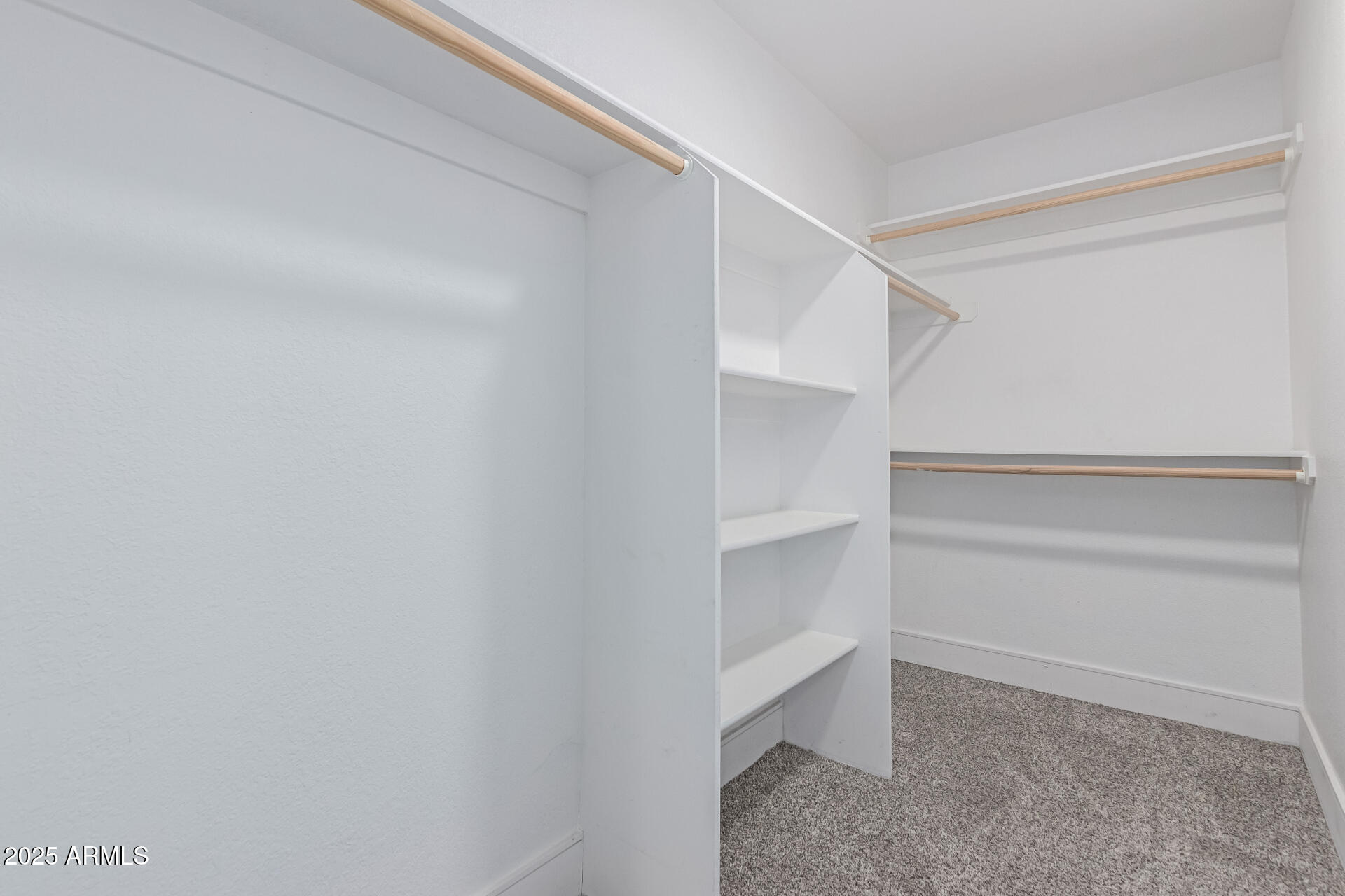 2433 E IMPALA Avenue